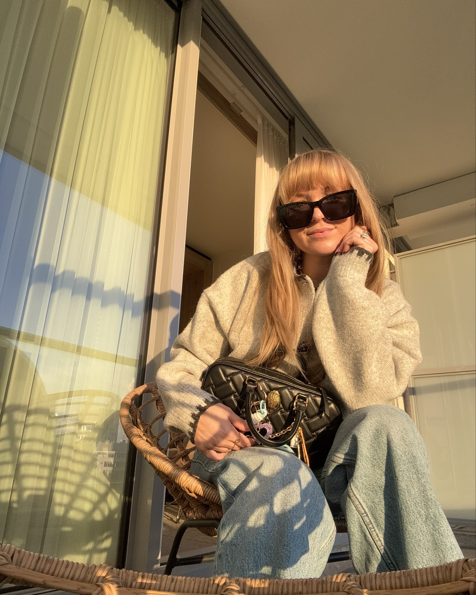 Sun, style, and oversized sunglasses—just how I like it 😌☀️

#LTKeurope #LTKstyletip #LTKautumn