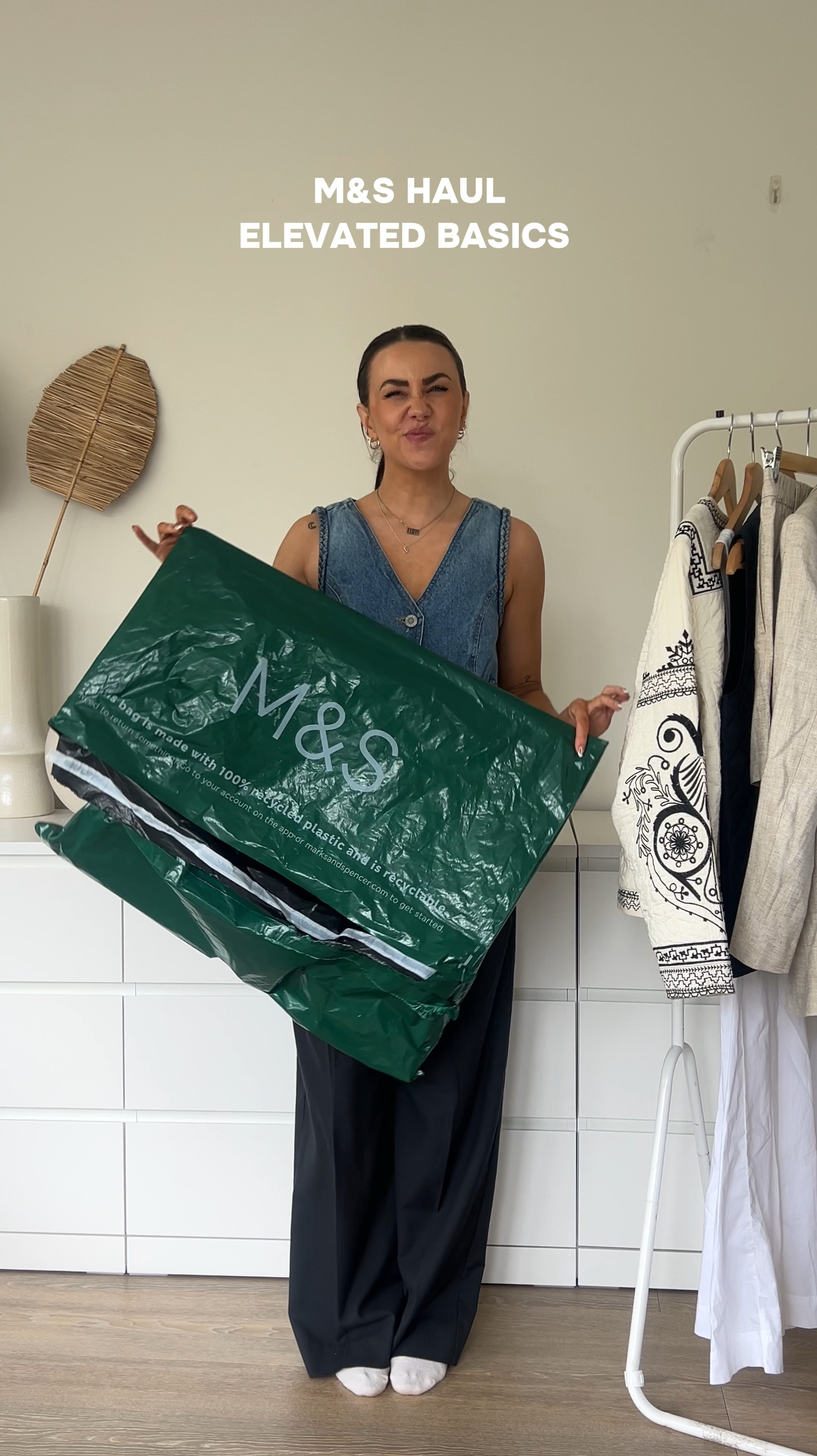 Marks and Spencer has nailed the elevated basics for spring/summed 2024. Here are my top picks from M&S for the warmer weather and into holiday style. Personal favourites are the gorgeous embroidered printed jacket, slingback ballet flats and white maxi dress! 