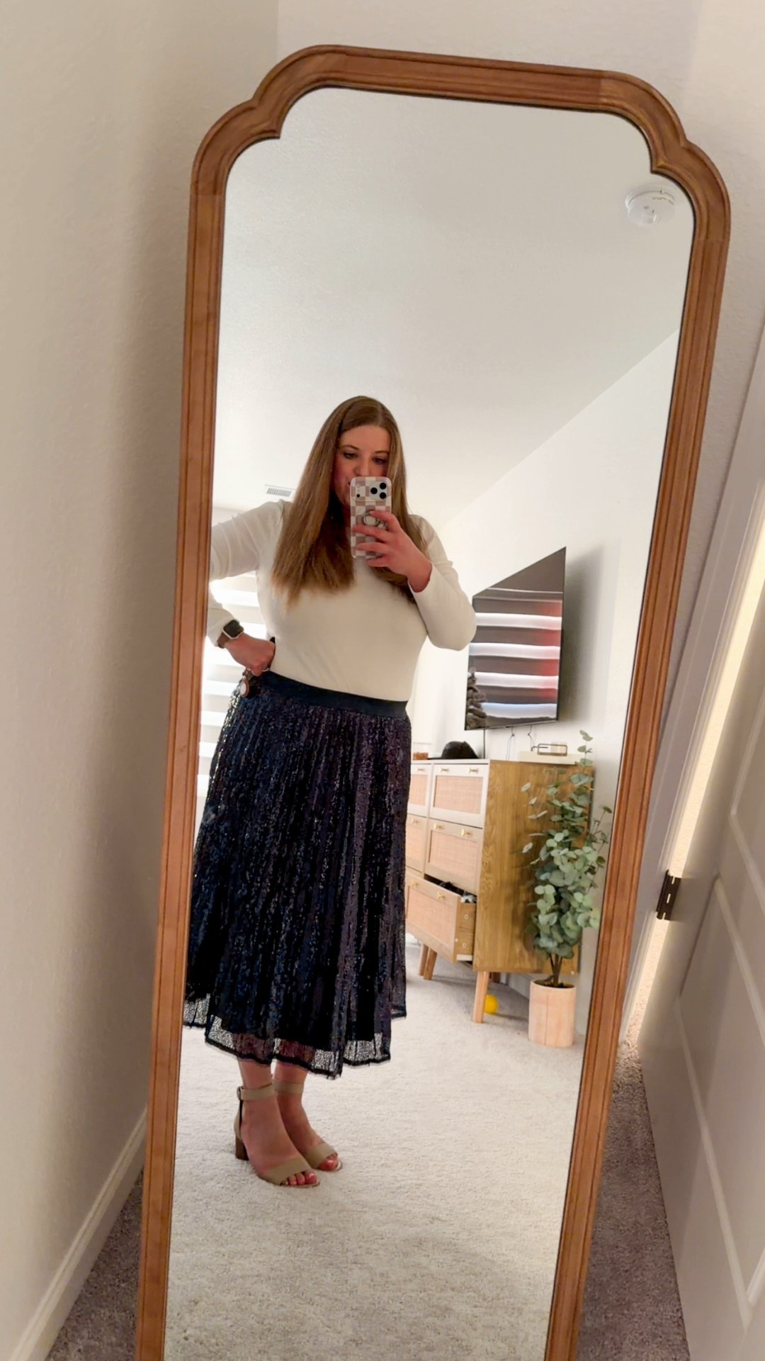 Holiday outfit inspo, women’s sequin skirt, holiday outfit ideas for plus size ✨

#LTKMidsize #LTKgrwm #LTKHoliday