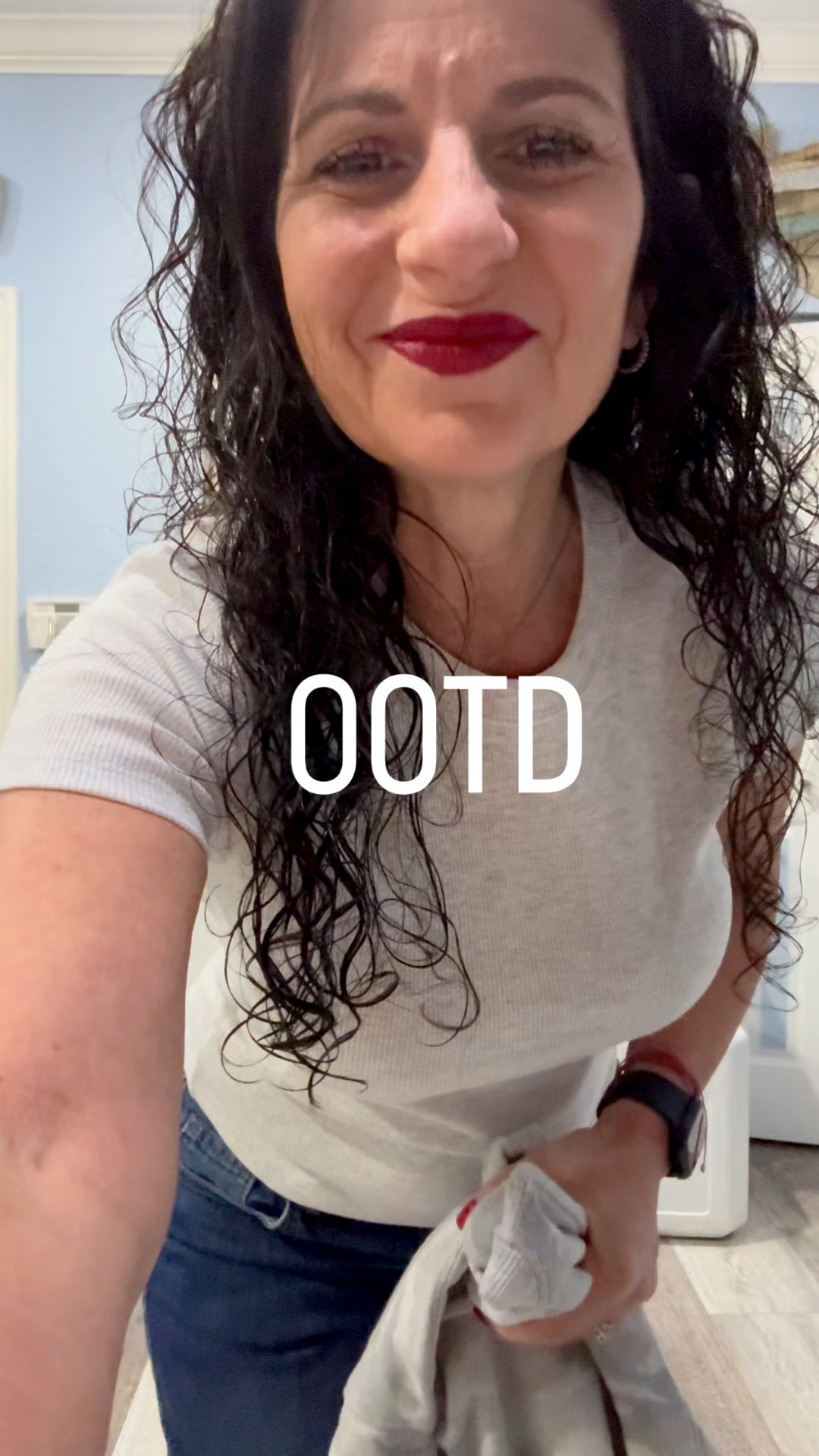 OOTD with a pop of color 💄✨ Outfit details + my go-to lipstick linked for you!

Follow me for daily finds you can shop right here on LTK.

I earn commissions from qualifying purchases as an Amazon and LTK creator.

#LTKStyleTip #LTKBeauty #LTKU
