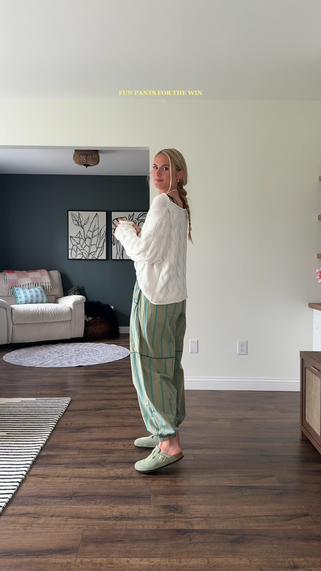 Size Mediums 🍵🐝 necklace is from ALV jewels!

#LTKootd