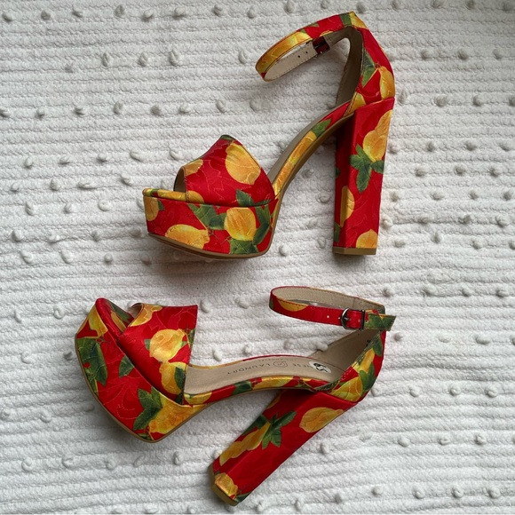 Chinese Laundry platform heels | Poshmark