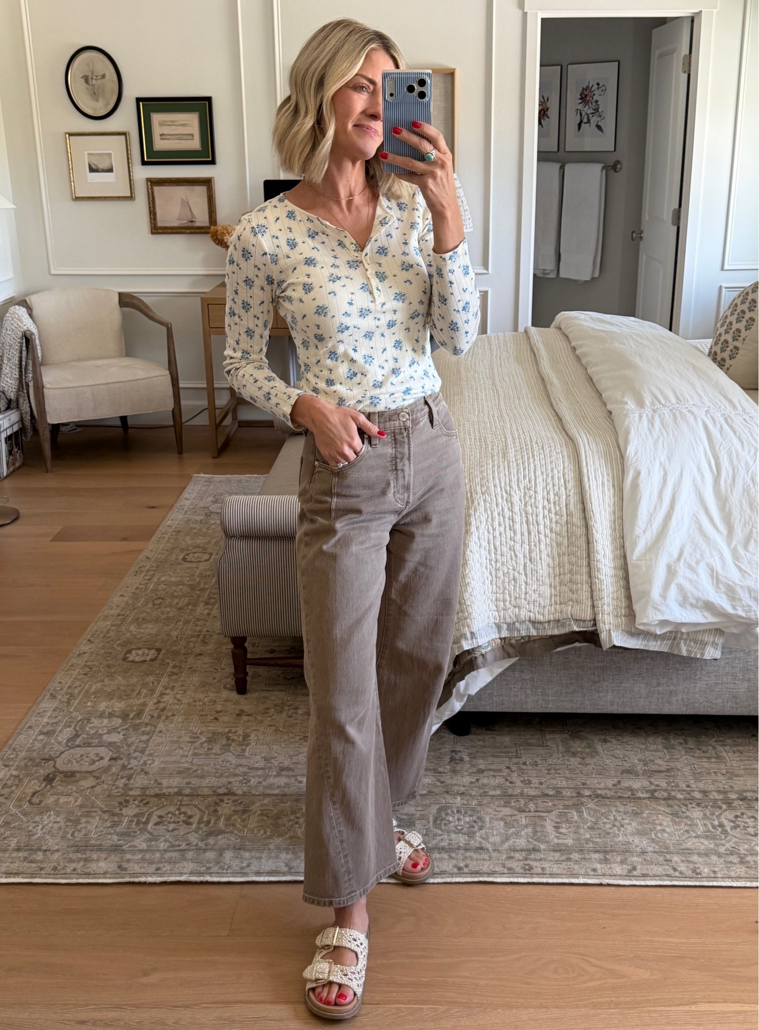 Adore this cute floral shirt and these pants! Wearing my normal size in both!

#LTKOver40 #LTKootd #LTKmomlife