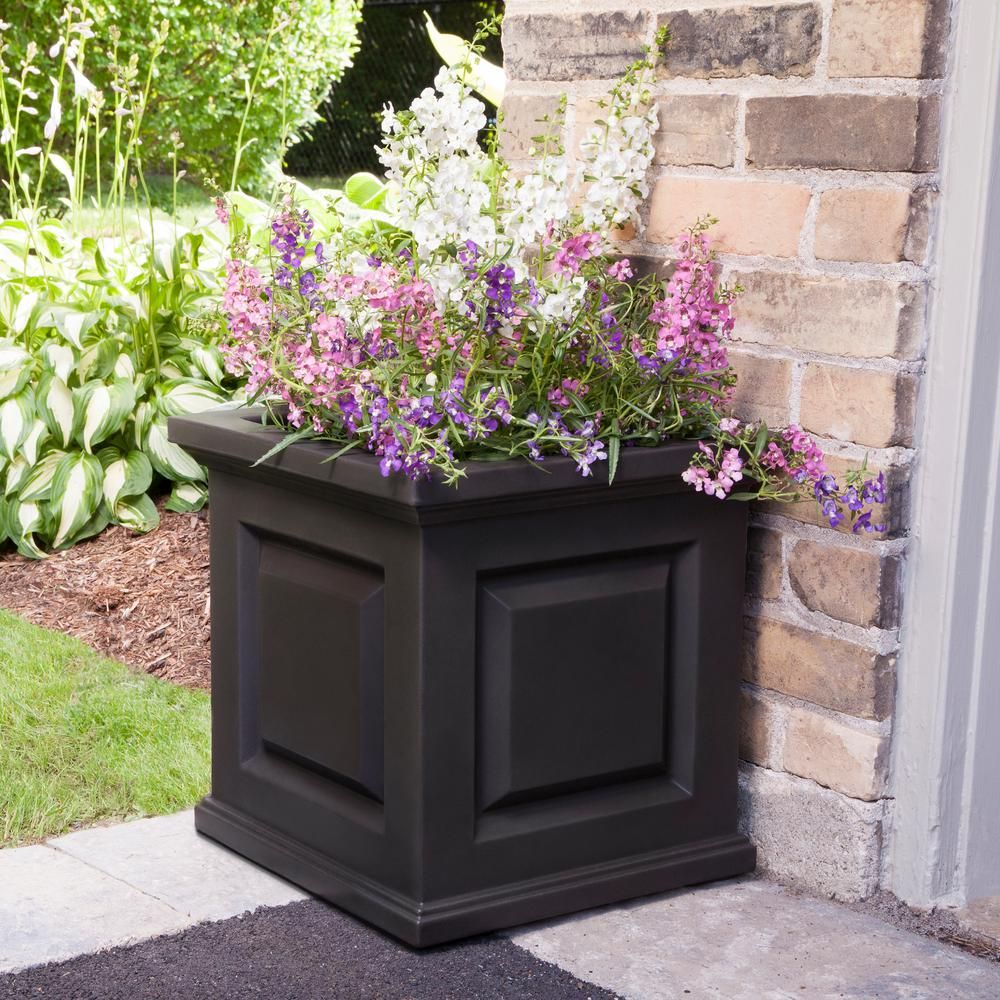 Mayne Self-Watering Nantucket 16 in. x 16 in. Espresso Polyethylene Planter, Brown | The Home Depot