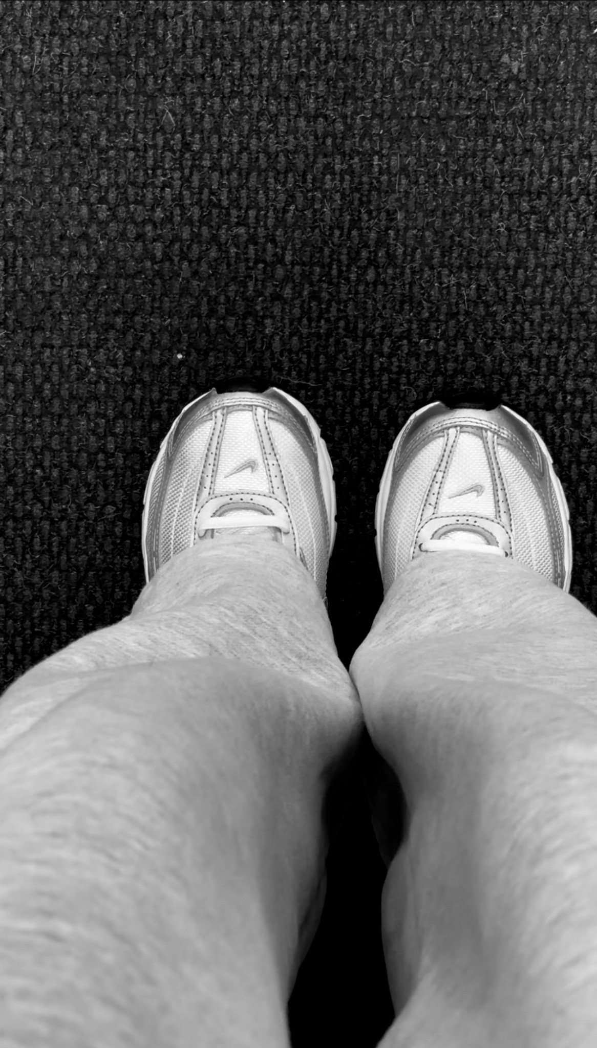 Travel besties #nike #travel #comfrt #amazon

#LTKStyleTip #LTKActive #LTKTravel