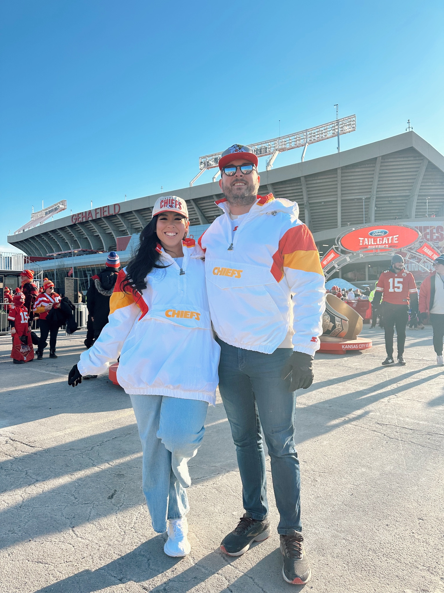 Jeans size 32 (tts)
Chiefs game outfit 

#LTKStyleTip #LTKMidsize