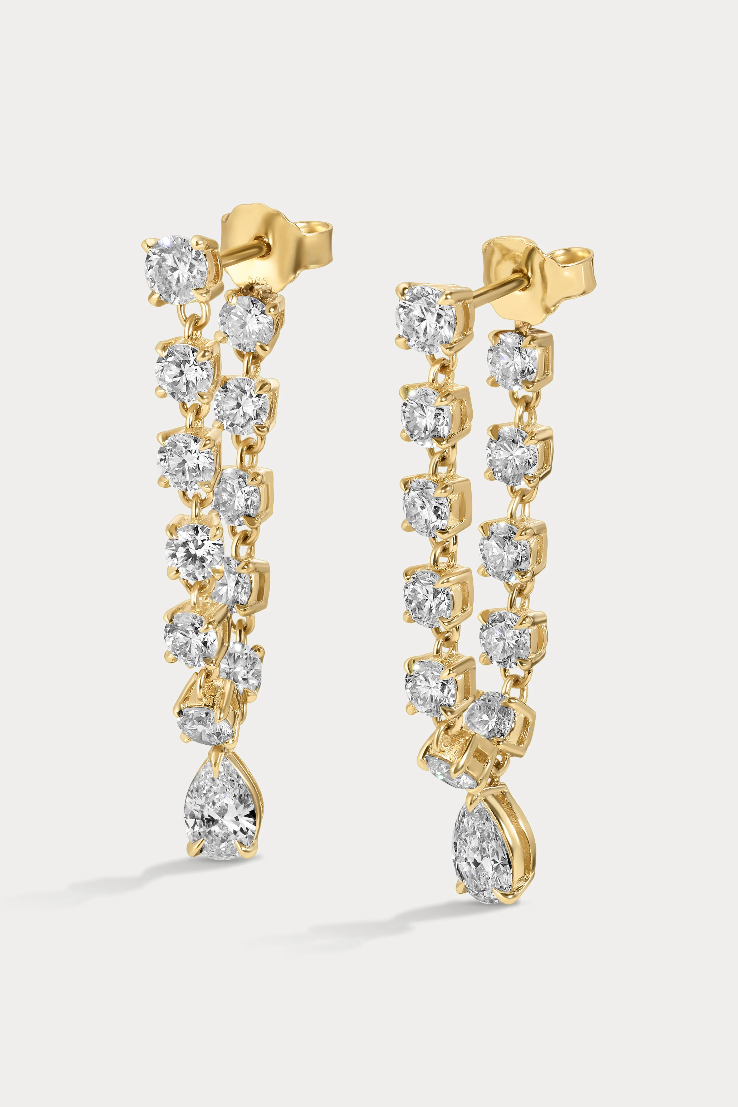 Stephie Diamond Earrings | Lili Claspe