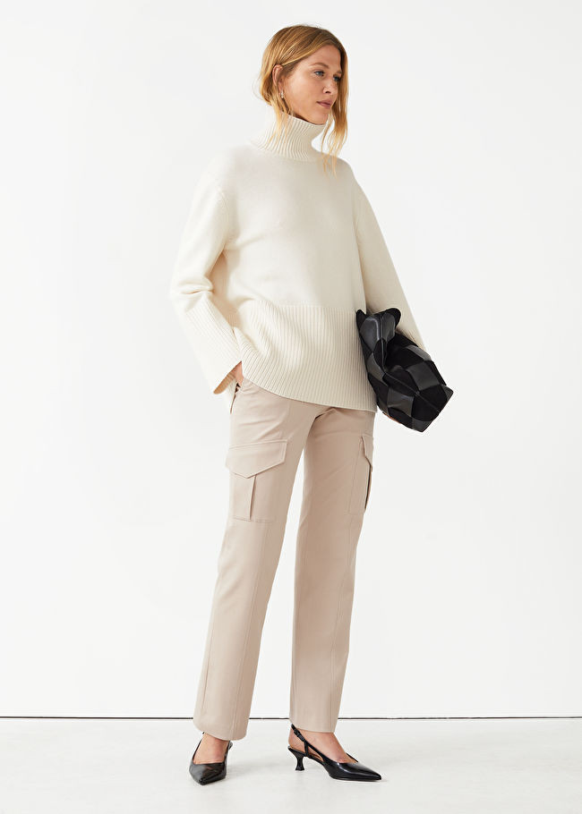 Oversized-Wollstrickpullover mit Rollkragen | & Other Stories (DE + FR)