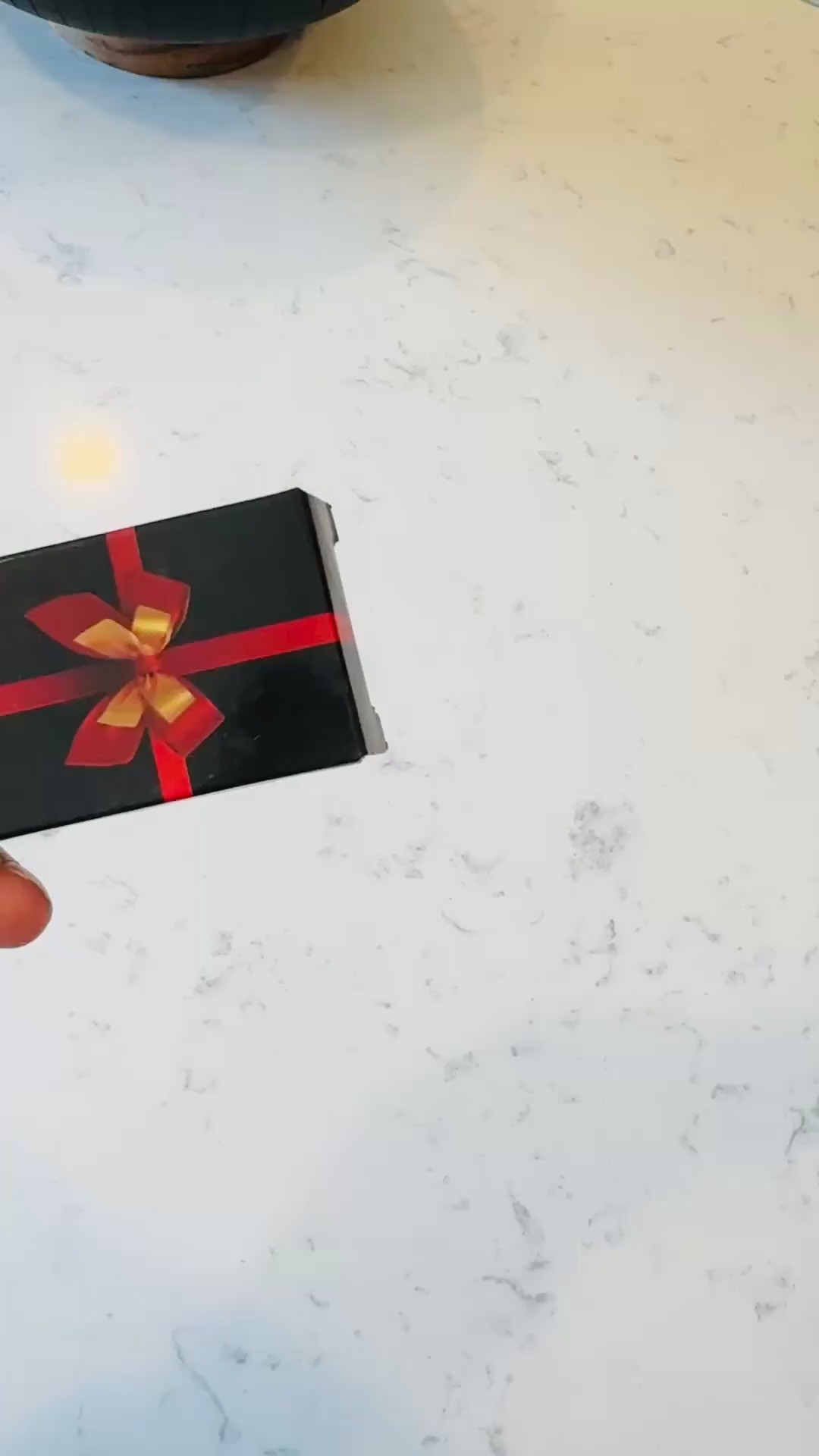 #ad This post contains affiliate links, which means I may earn a small commission if you make a purchase through my links.
This 3-in-1 pocket knife features a stainless-steel blade, bottle opener, and keychain clip — sleek, practical, and perfect for gifting. 

 #LTKHome