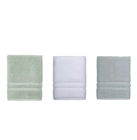 Affordable bath towels from Kohls! Perfect for a guest room . 

#LTKsalealert #LTKfindsunder50 #LTKhome
