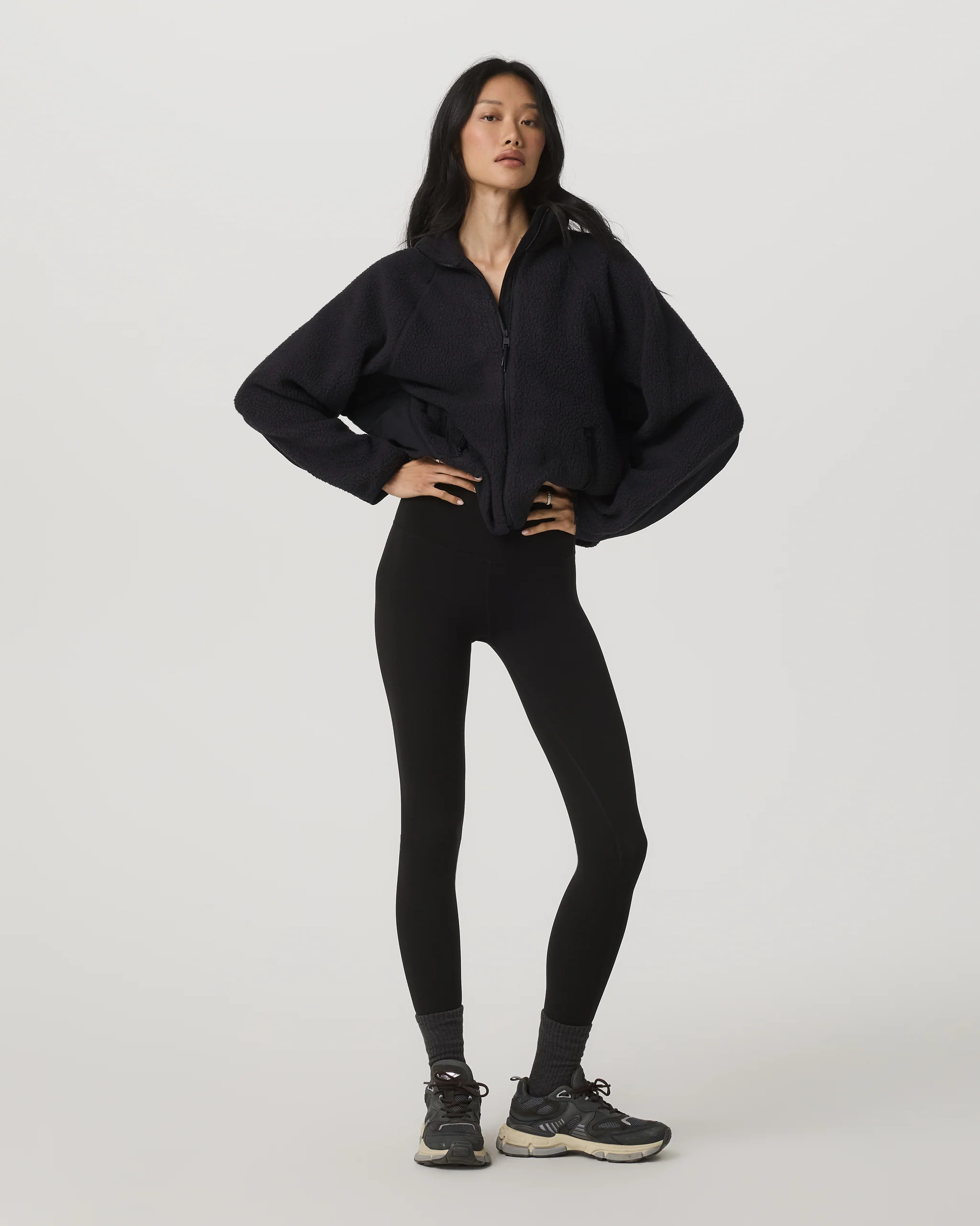 Alpine Jacket | Women's Cozy Fleece Jacket in Black| Vuori | Vuori Clothing (US & Canada)