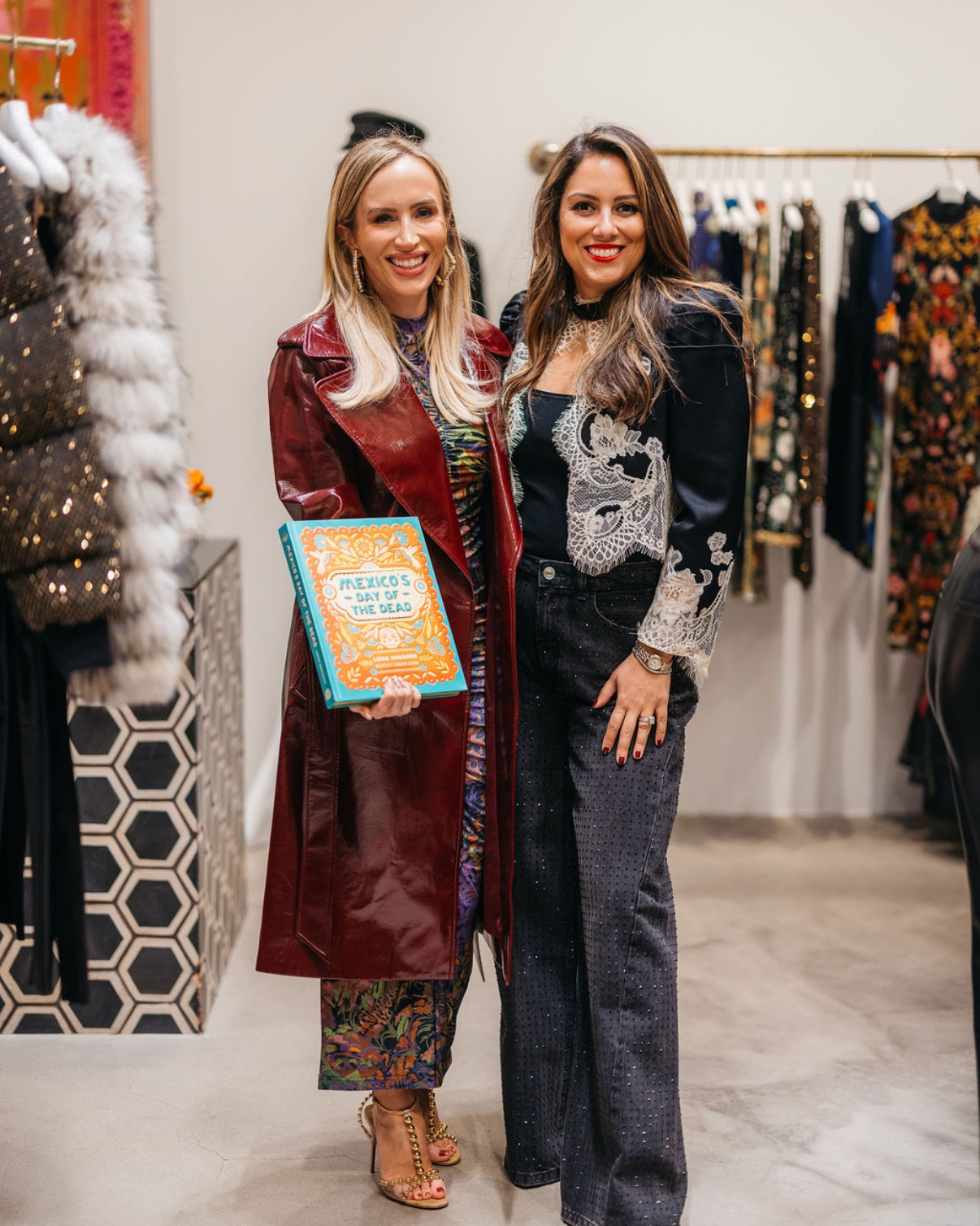 A few weeks ago I was lucky enough to be able to attend a book signing for @luisafnavarro book “Mexico’s Day of the Dead” ! The beautiful coffee table book is full of her family history as well as the history of this moving and colorful holiday. Snag your copy by heading to @shop.ltk or using the link in my stories. 

#burgundy #trench #fallmusthave #trenchcoat #coffeetablebook 

#LTKGiftGuide #LTKOver40 #LTKSeasonal