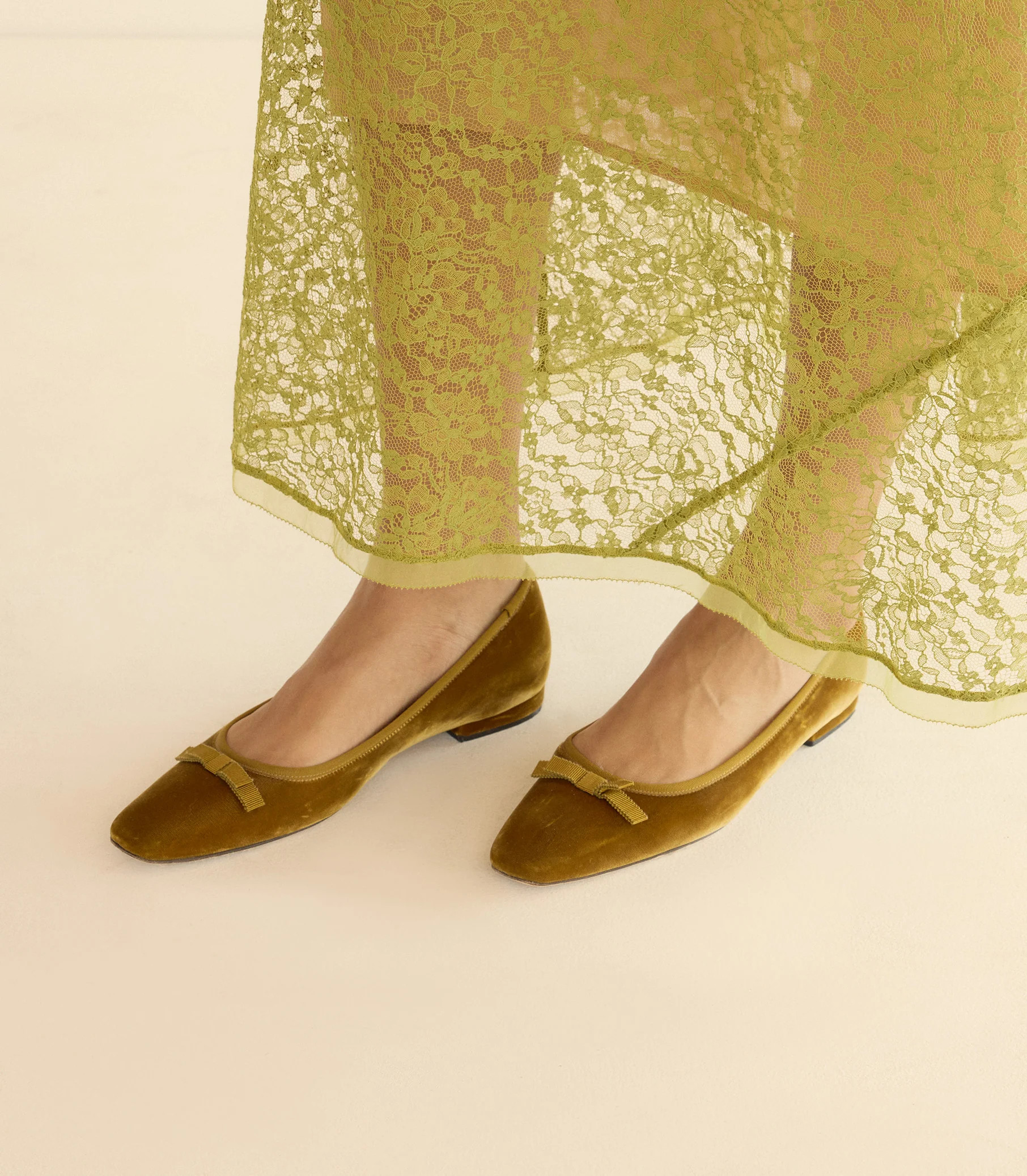 Odette Ballet Flat - Curry Velvet | DÔEN | DOEN