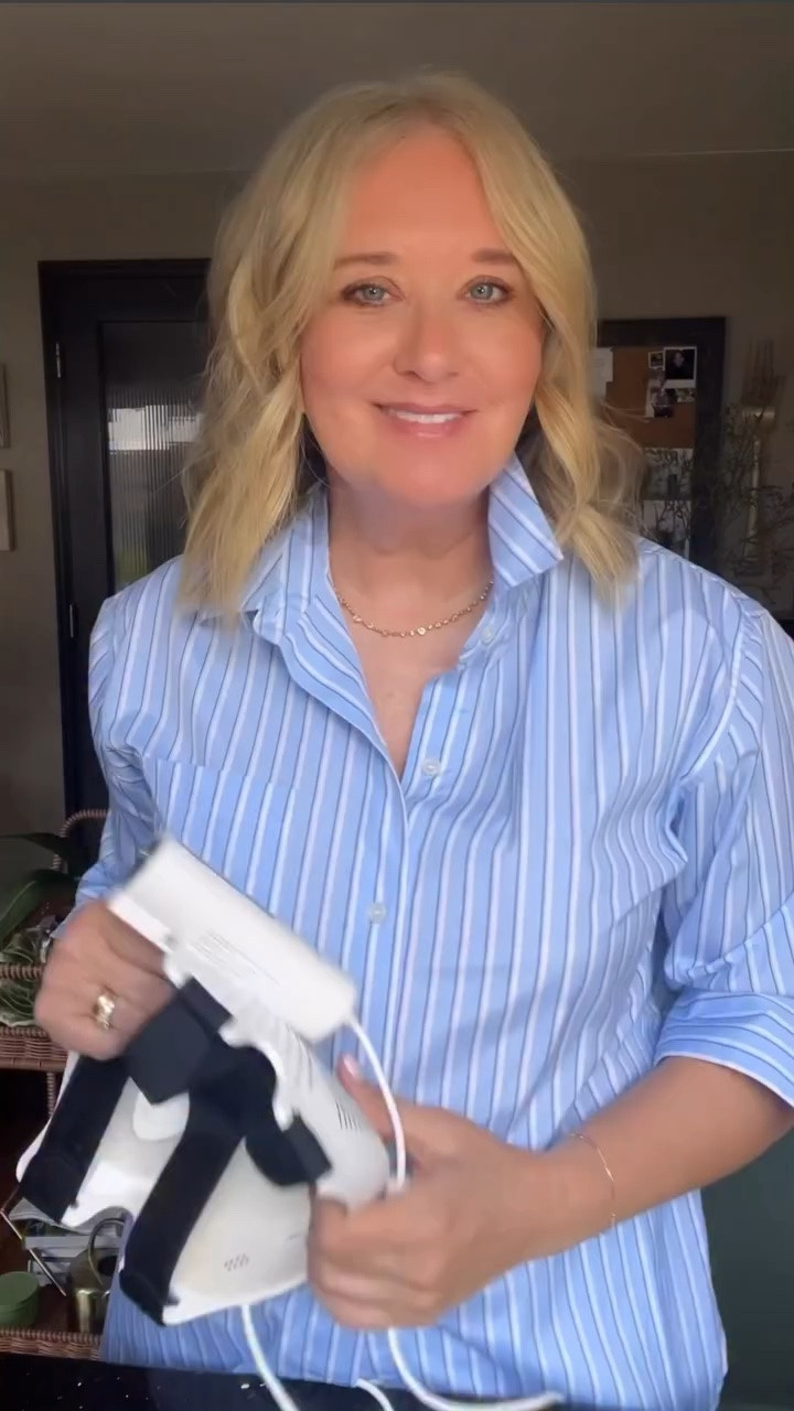 They say 57 is the new 37, but at the end of the day…I’m still 57! 🤍 Comment LINK to have details sent directly to you…and
use code; DAWN for 10% off ✨

I’m 57, and one thing I’ve stayed consistent with is my red light therapy from @currentbody Series 2 LED mask.

As our skin changes, my goal isn’t looking younger… it’s looking healthy, fresh, cared for, and feeling good in the skin I’m in.

Since adding this into my routine consistently, I’ve noticed more brightness, more plumpness, and skin that just looks healthier overall ✨ And because it only takes 10 minutes it’s actually something I stick with.

I also love that the Series 2 uses 3 clinically proven wavelengths working at different levels of the skin AND every single bulb is tested through Veritace® technology for consistent light output across the entire mask.

At this stage of life, I’m still investing in my skin… just a little smarter now 💫

 #Currentbodypartner #MidlifeSkin #Over50Beauty ##RedLightTherapy AgingWell WomenOver50 SkincareOver50 HealthySkinJourney BeautyOver50 MidlifeGlowcu