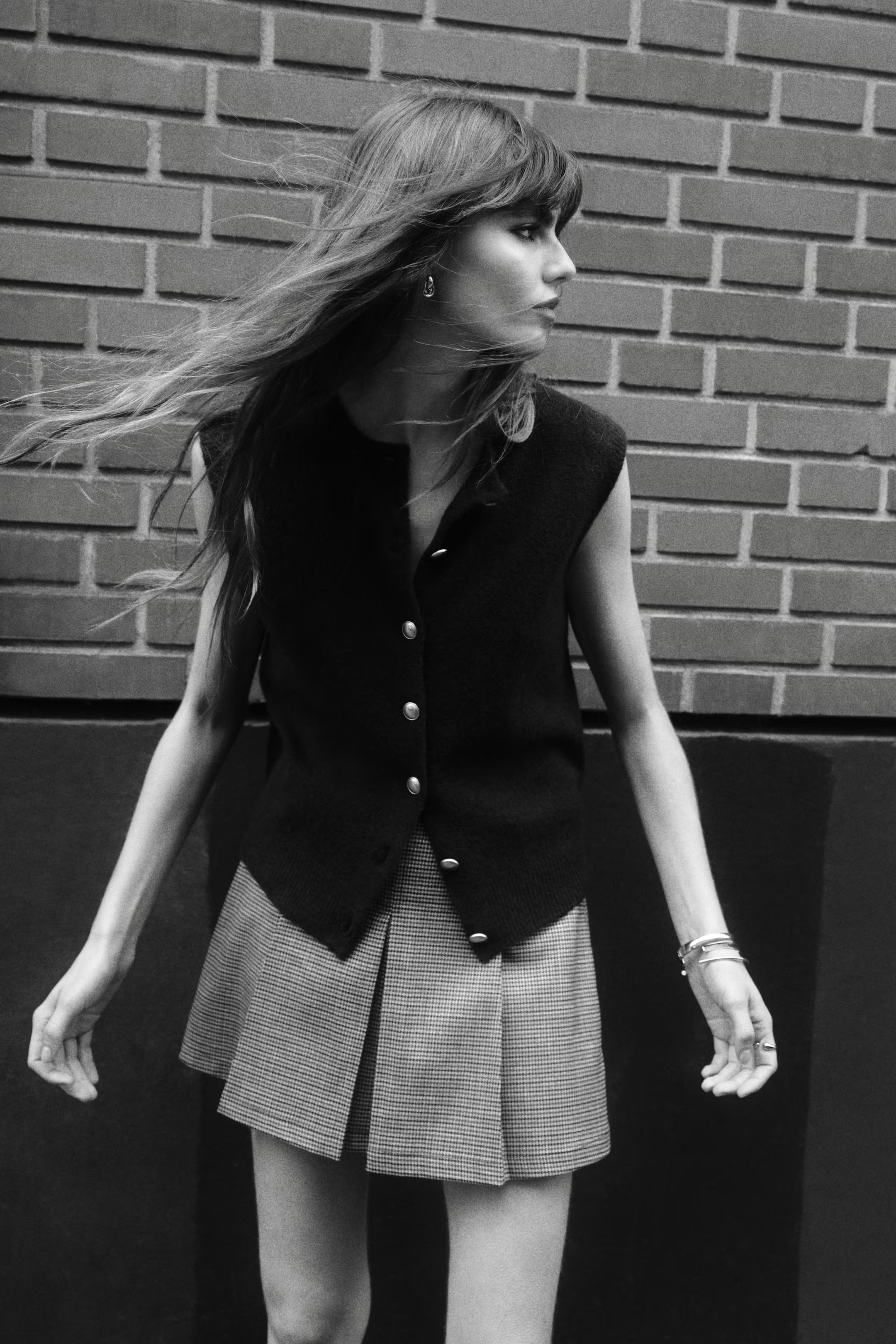 Fijngebreid gilet met knopen | H&M (DE, AT, CH, NL, FI)