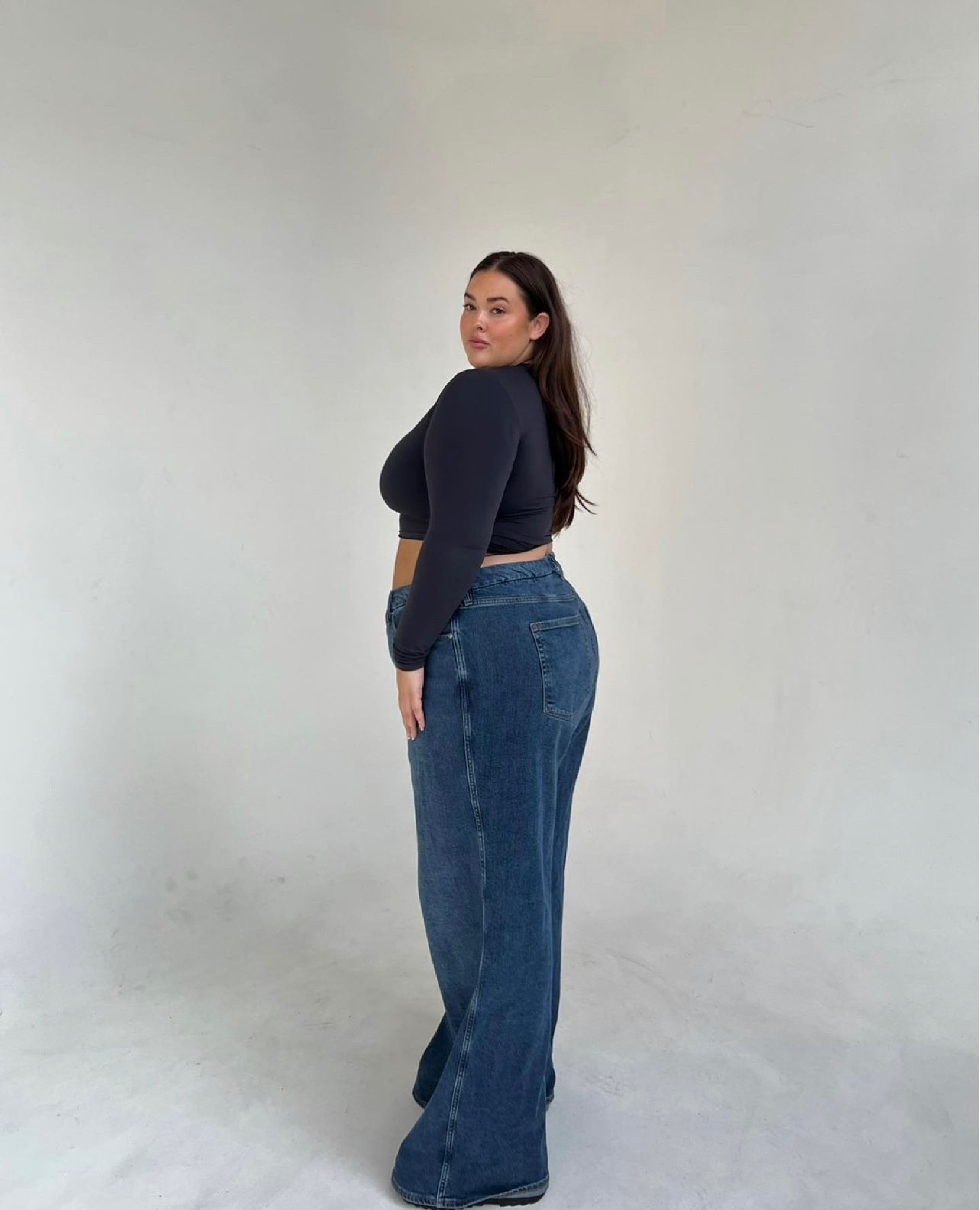 Black Friday sale at Good American !!! 👖🫶🏼 So many of my favs on sale 

Use code BF30 to save 30% off 

Black Friday, good american, plus size denim, thanksgiving outfit, winter fashion, plus size jeans 

#LTKsalealert #LTKplussize #LTKCyberWeek