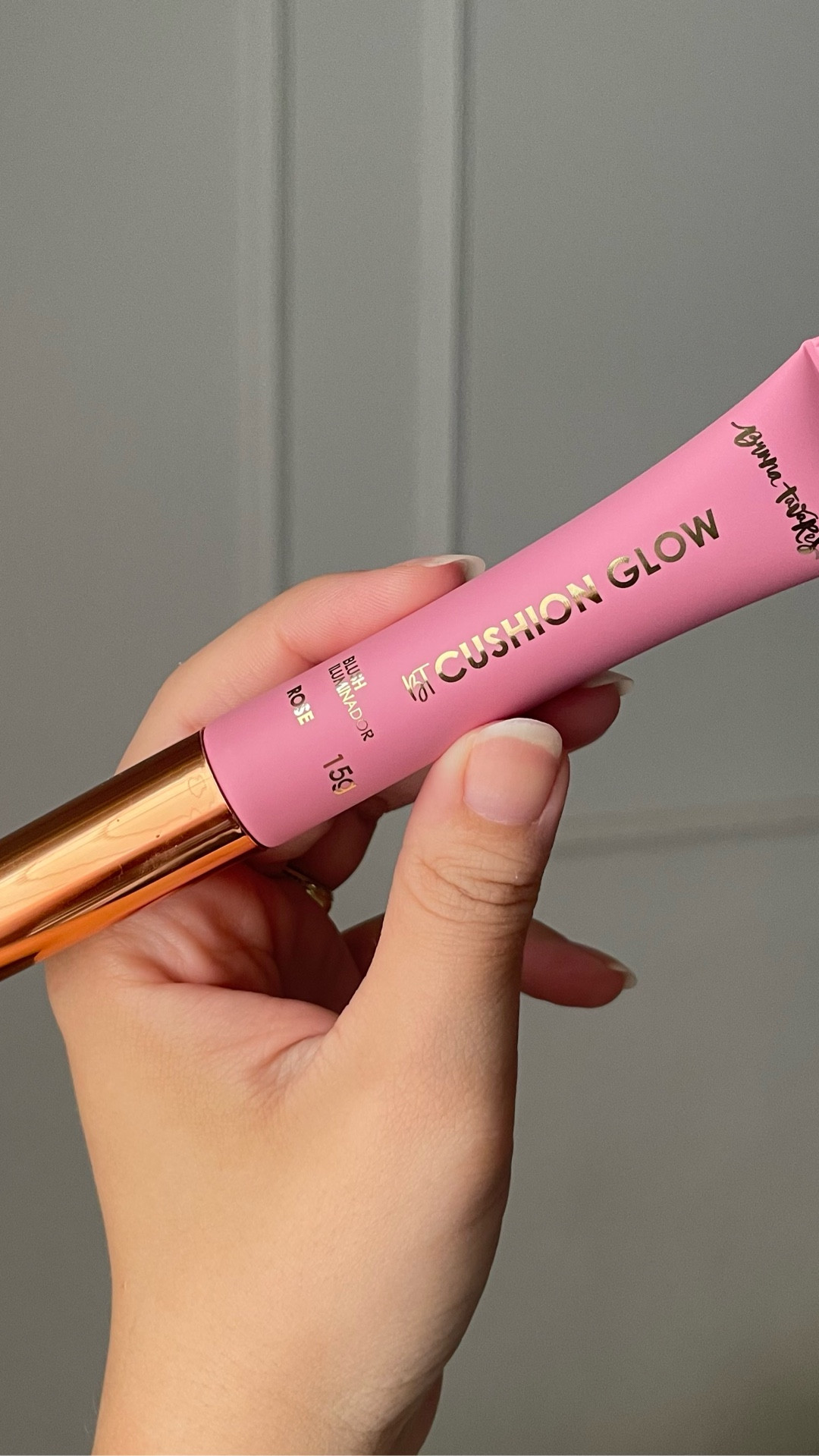 Finalmente testei o #BTCushionGlow da linha Bruna Tavares! 
Escolhi a cor Rose, um rosa quente, com a cintilância perfeita… multifuncional e com de ativos de skincare, que deixa a pele radiante e com um viço incrível 💖

#LTKspring #LTKbrasil #LTKbeleza