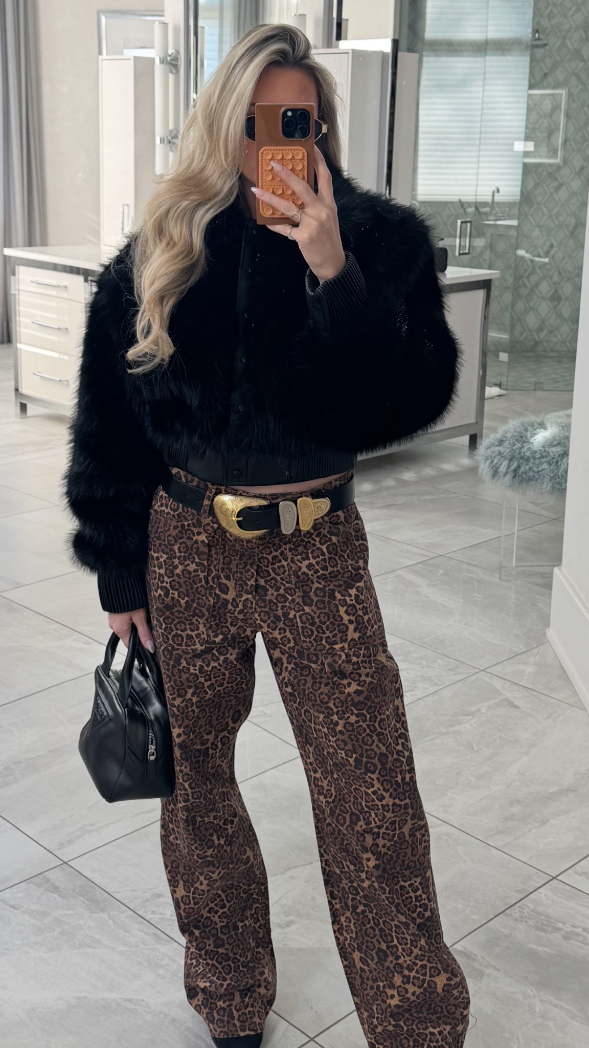 Love a good fur coat 🖤

#LTKSeasonal #LTKHoliday #LTKootd