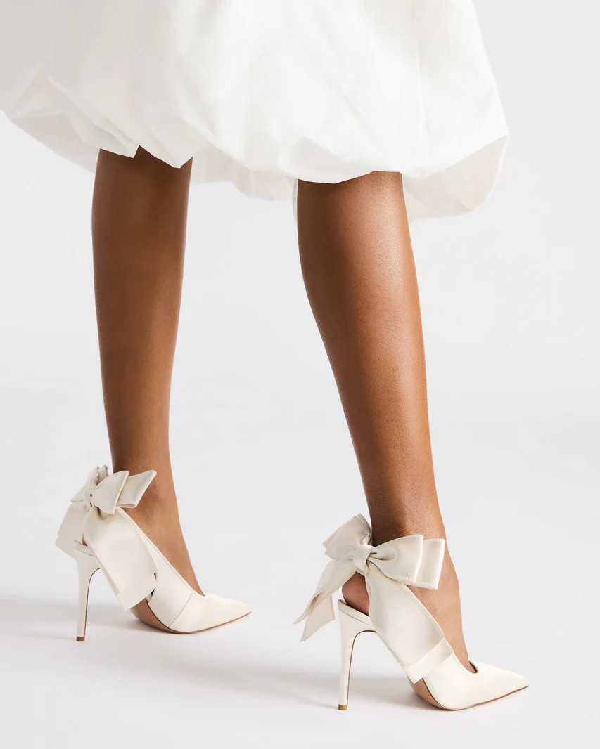 TEACUP Ivory Satin Pointed-Toe Slingback Heel | Women's Heels | Steve Madden (US)