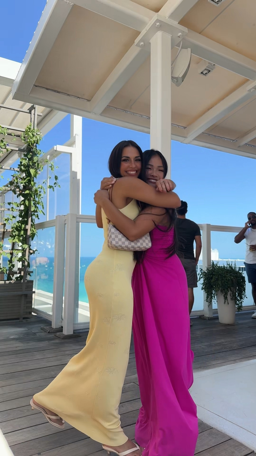 I actually wore this dress all summer 🍋