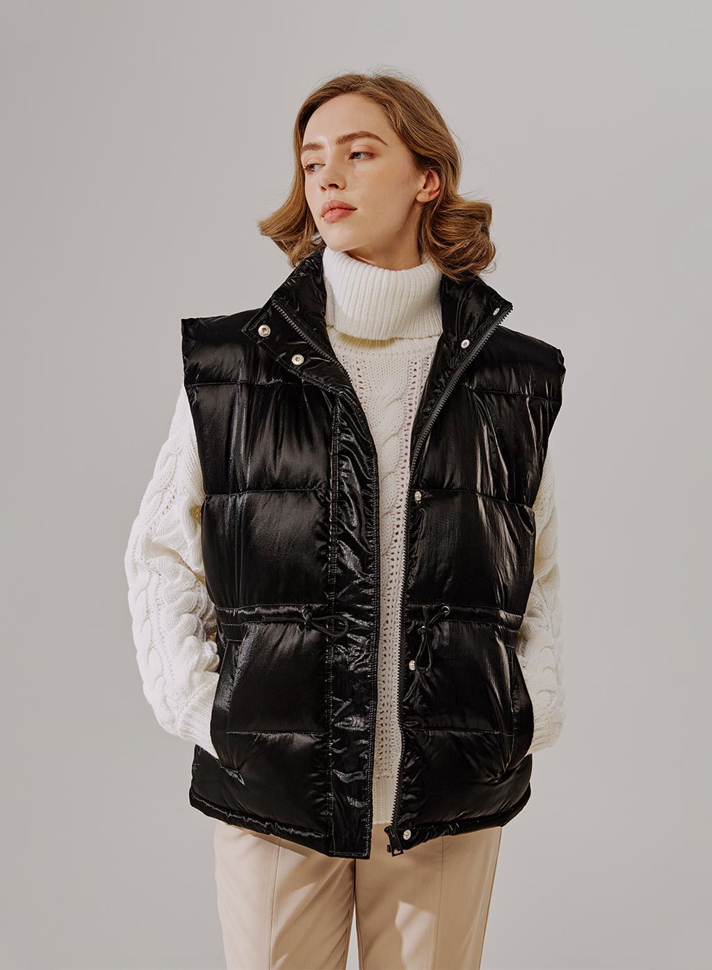 Boxy Padded Velvet Vest | NAP Loungewear