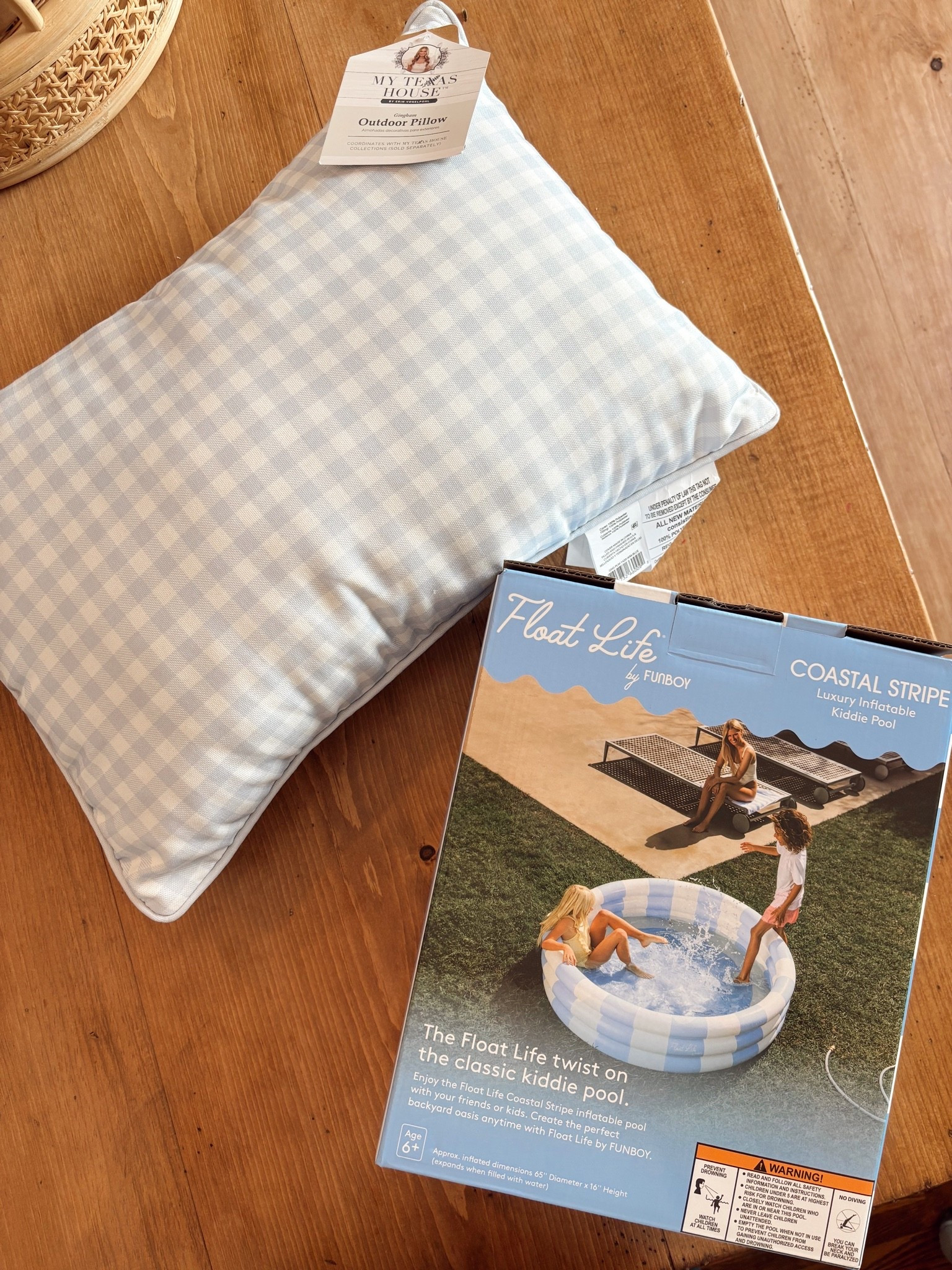 Recent Walmart order for summer ☀️

Fun blow up pool, outdoor pillows, kids outdoor toys