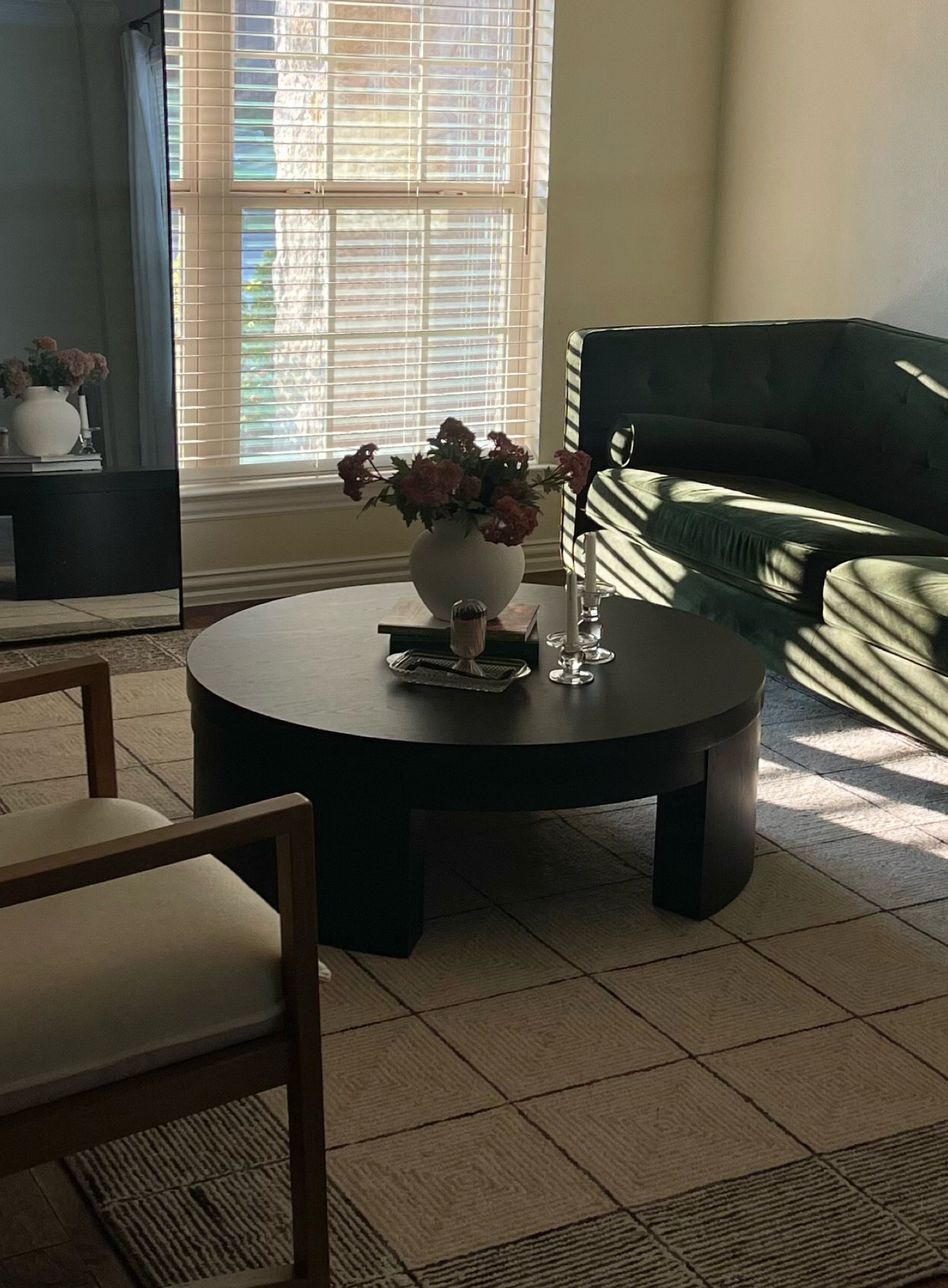 Linking my beautiful, HEAVY, formal living coffee table. I’m obsessed. 