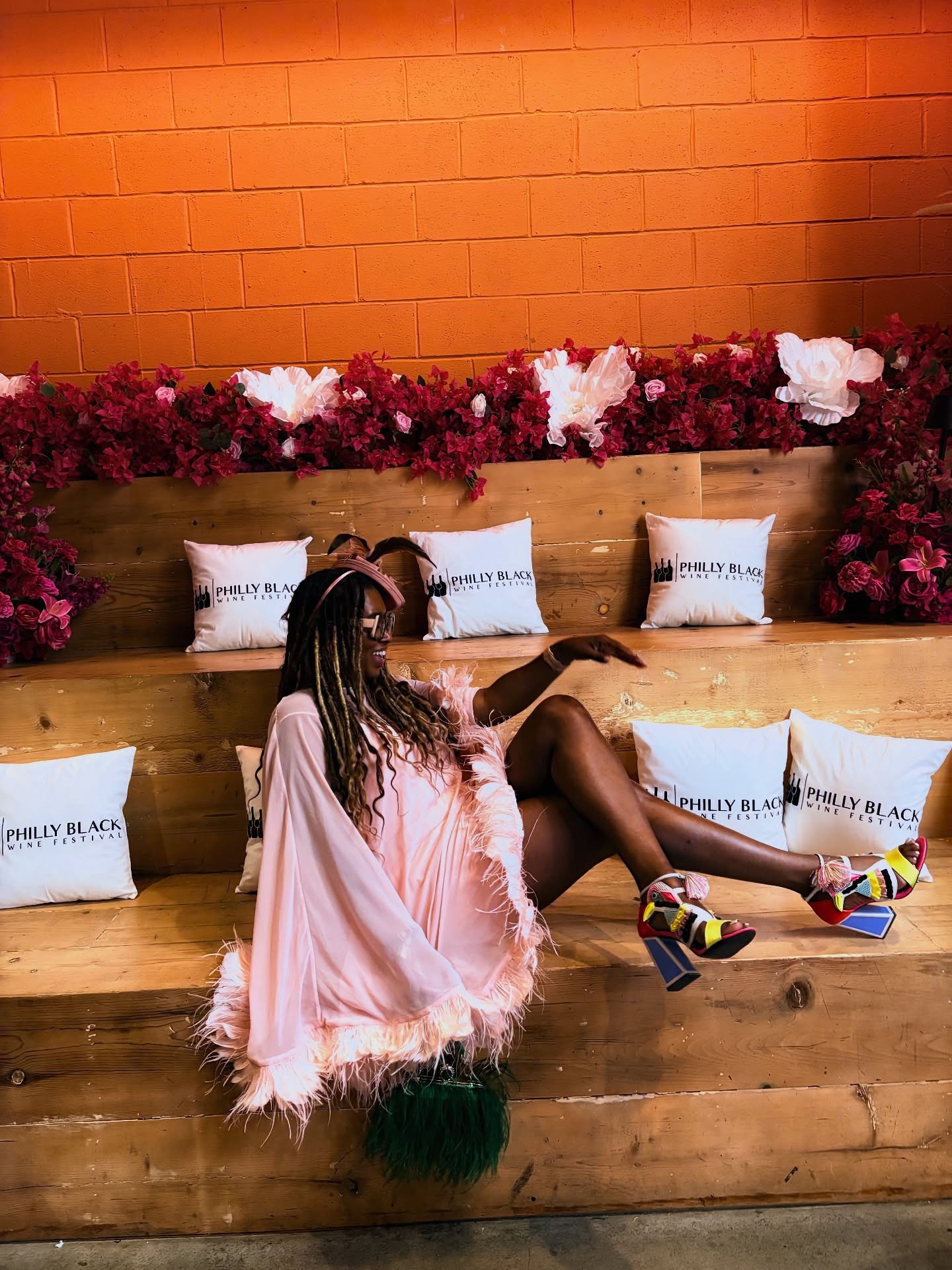 When I tell you that @phillyblackwinefest was the shiznit — trust and believe. I am so glad that I chose the early time slot. While I know that folks are gonna turn up tonight, muva knows her limits. I’m a daytime girlie. 

SN: I am so proud of you @sociallysunnyb for all that you’ve accomplished. Keep shining, sistar! Love you! 🤎

Extra side note: Get you a friend like my Sissy @curveswithcoffee who is a beast behind the camera. She takes the best pics and content. 

Recap coming. On to my next event. 

Xoxo, Fiona

#LTKOver40 #LTKHoliday #LTKWedding