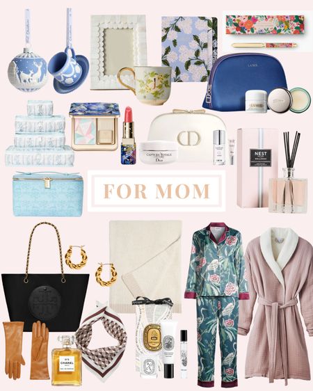 Holiday gift guide for mom / Christmas gift ideas for her - more info on my blog ShannonHSullivan.com

#LTKGiftGuide #LTKbeauty #LTKHoliday