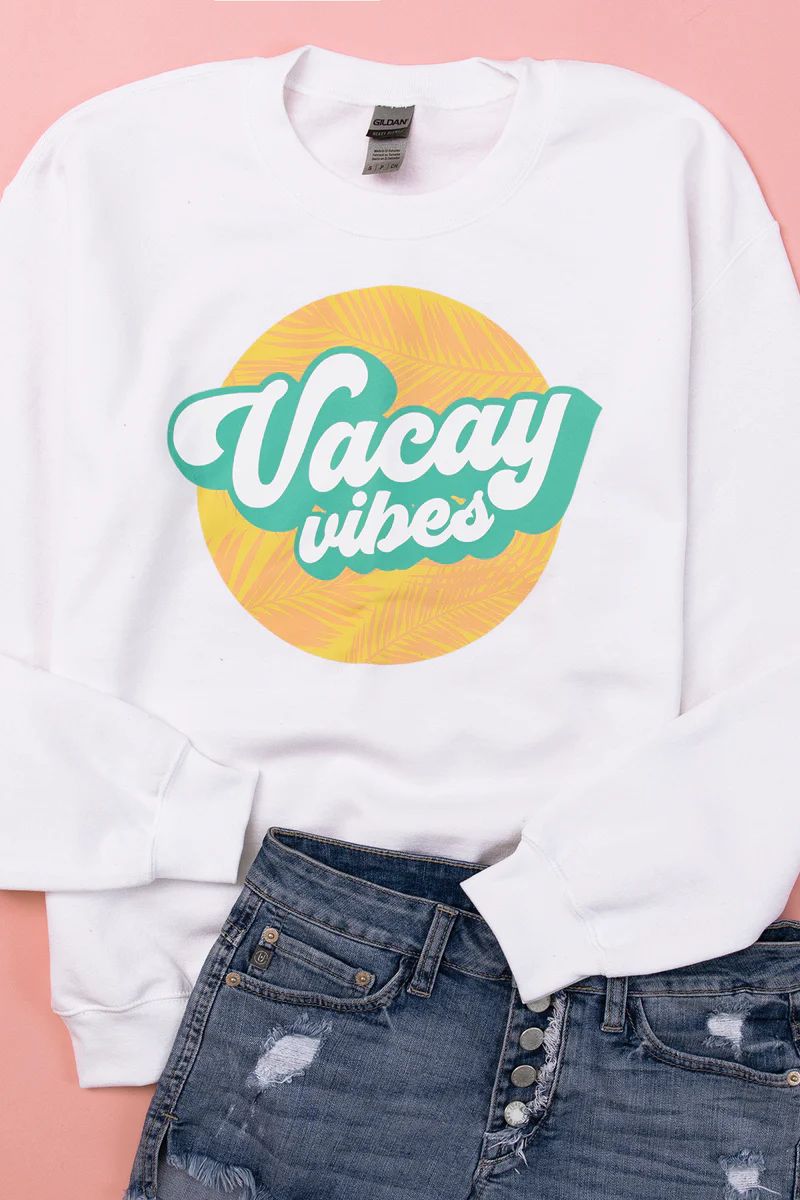 Vacay Vibes Graphic Sweatshirt | The Pink Lily Boutique