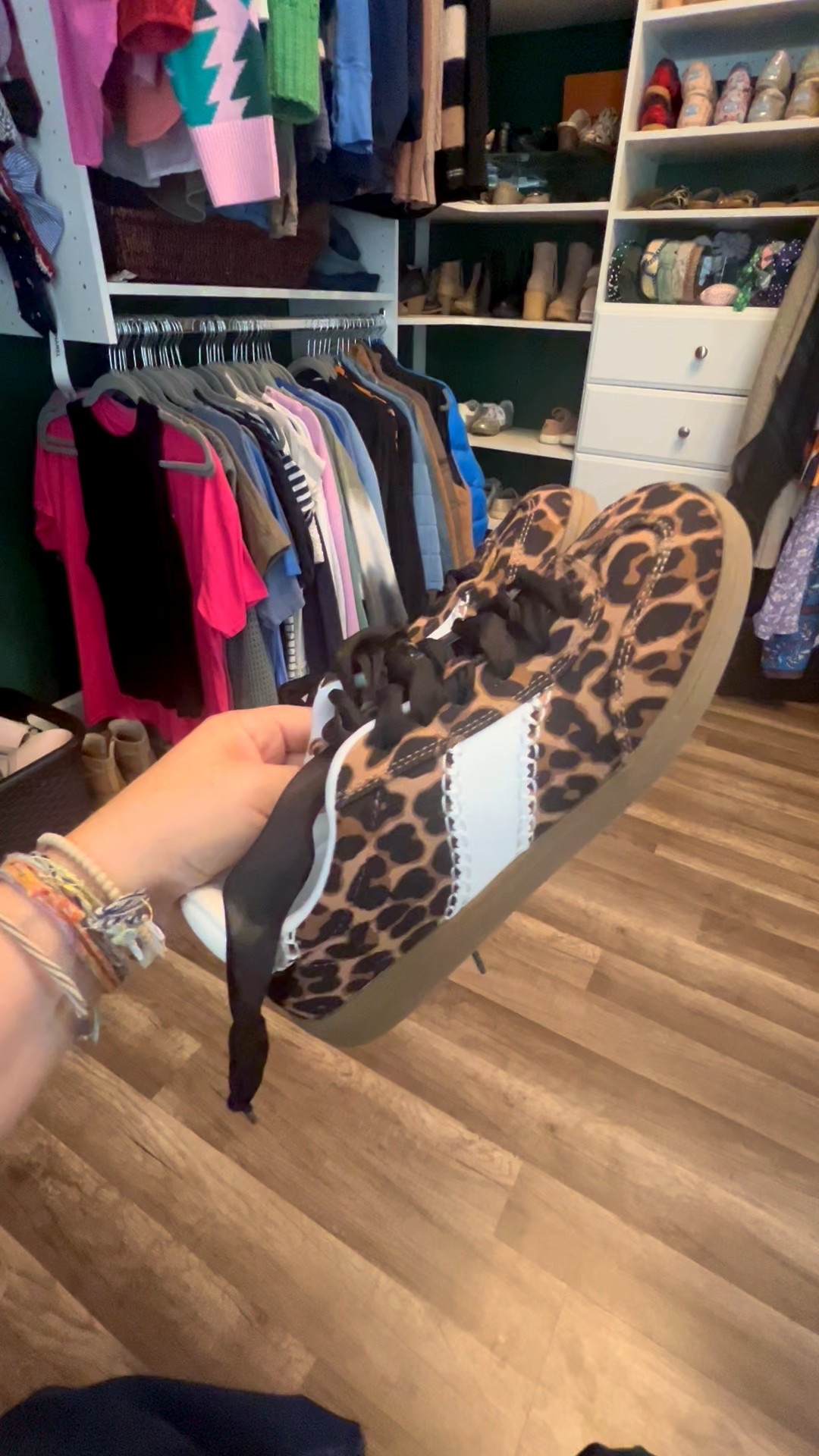 Best leopard sneakers! 

#LTKshoecrush 


#LTKFindsUnder50 #LTKGiftGuide