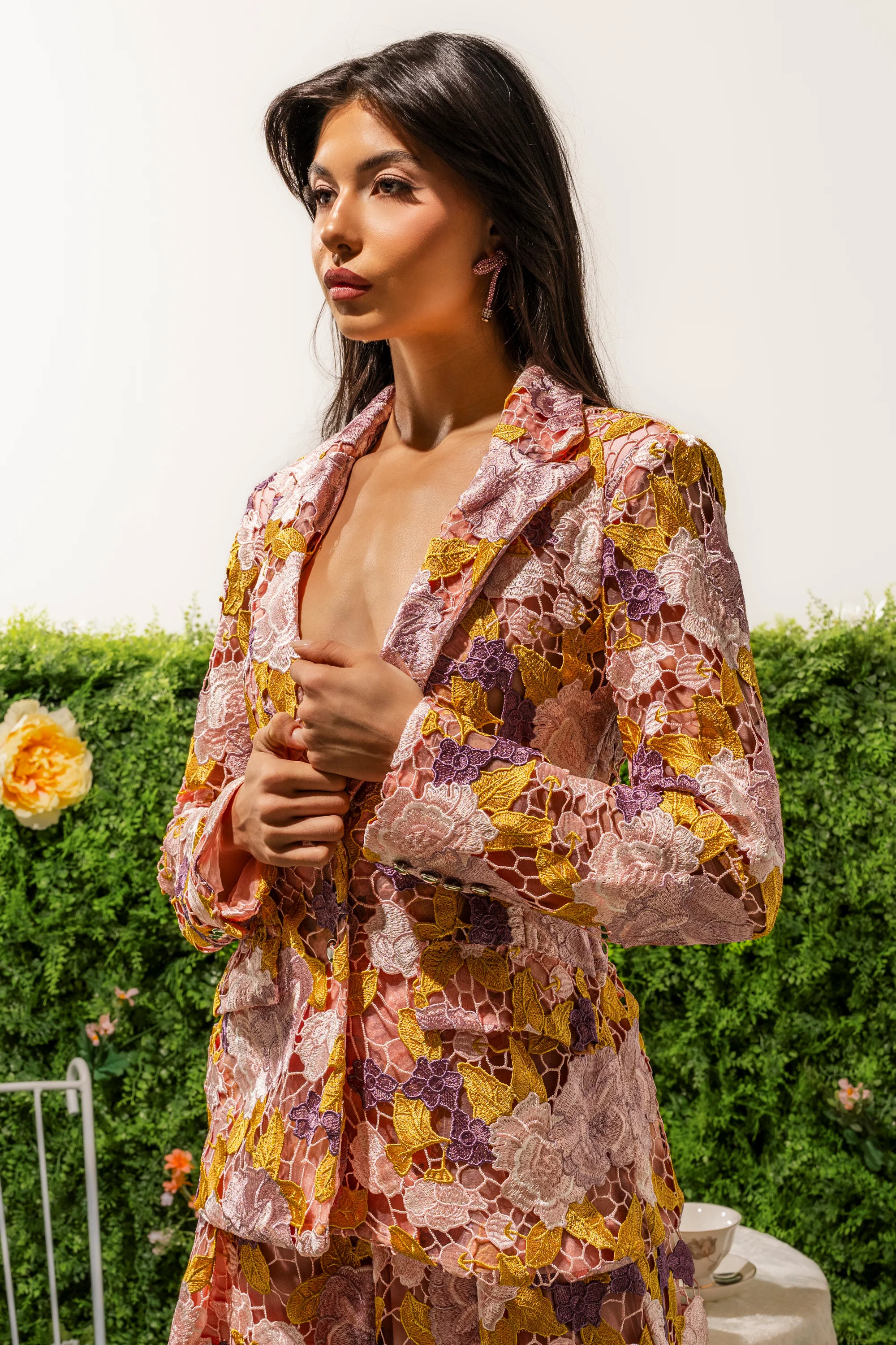 LILA LACE BLAZER | AKIRA
