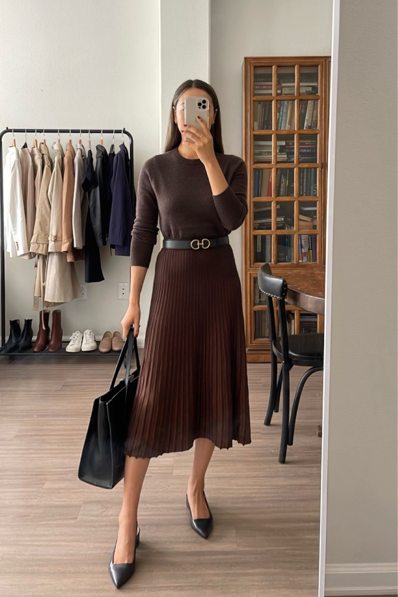 Under $100 fall workwear finds from @nordstromrack 

Cashmere top xs
Skirt xs 

#LTKSeasonal #LTKsalealert #LTKunder100