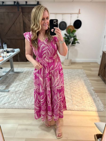 Smocked maxi dress

TTS

spring fashion  spring outfit  casual outfit  everyday outfit  Amazon finds  heels  summer outfit 

#LTKStyleTip #LTKSeasonal #LTKFindsUnder50
