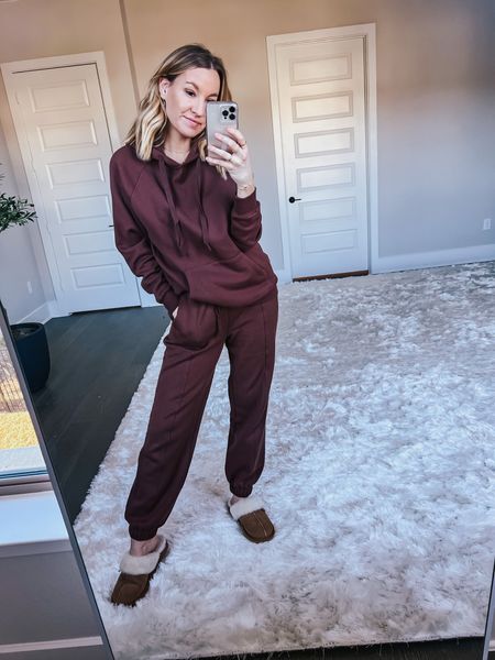 The best matching sweatpants + hoodie set from Amazon! Comes in different colors & fits tts! #founditonamazon 

Lee Anne Benjamin 🤍

#LTKstyletip #LTKFind #LTKunder50