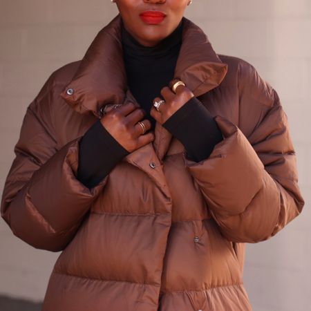 All puffed up 🤎🍫🐻. 
—
It’s all about this chocolate puffer coat today because winter is coming and it’s too good not to share with you all 😘.
—


#LTKSeasonal #LTKstyletip