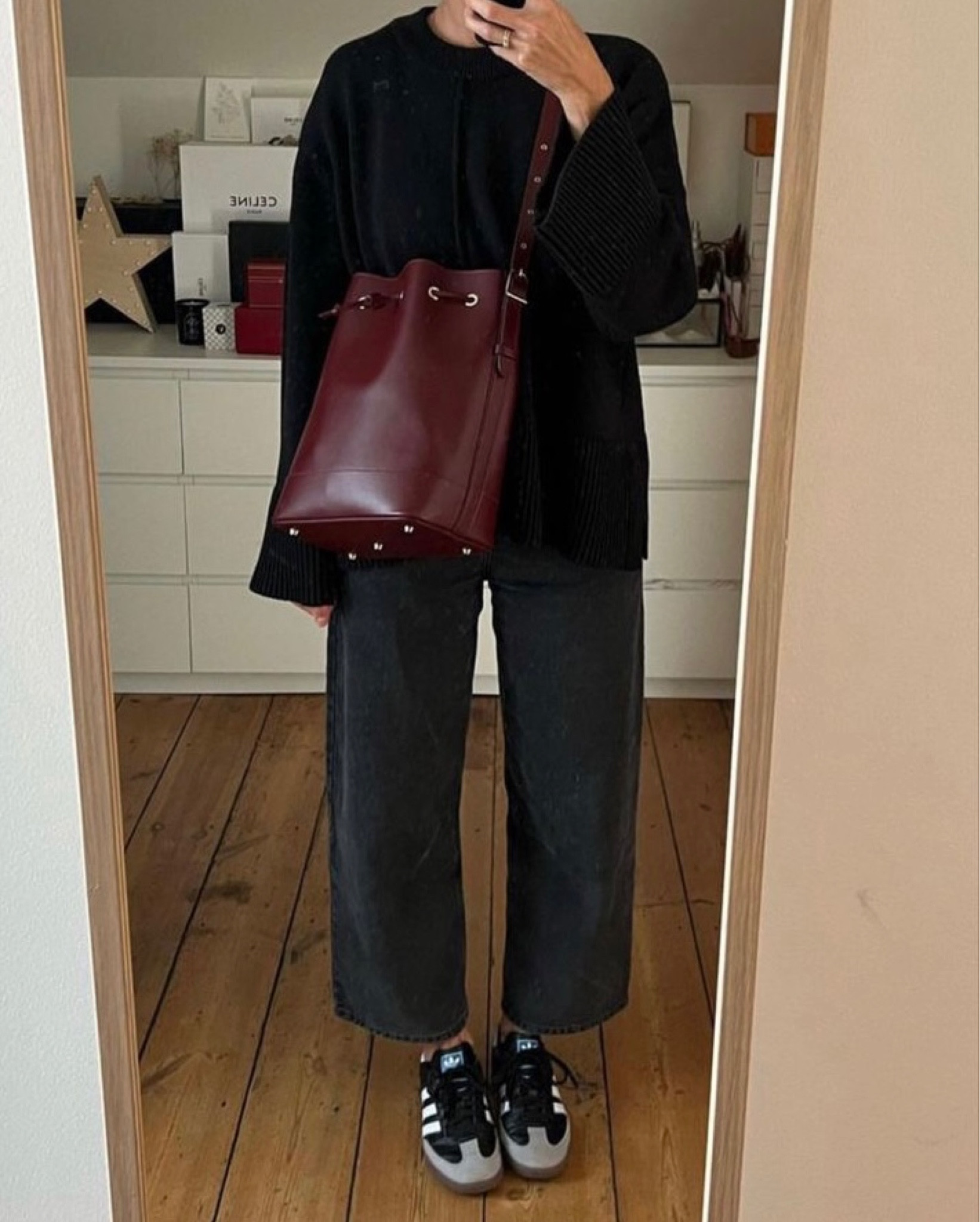 recreating pinterest outfits i love 🥀

pop of color via a statement bag!
- black oversized sweater 
- black wide leg cropped denim 
- adidas sambas
- burgundy bag, the secret ingredient 🍷🤌🏼


#LTKitbag #LTKSeasonal #LTKBacktoSchool