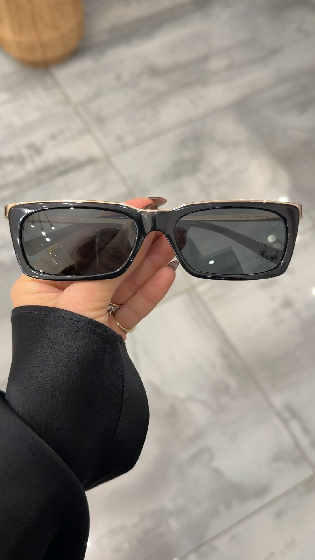 Last minute holiday gifts and looks with @neimanmarcus this season! Yall loved these sunnies and these sneakers! The jeans and black top are so good for New Year’s Eve too! #NeimanMarcusPartner #NeimanMarcus