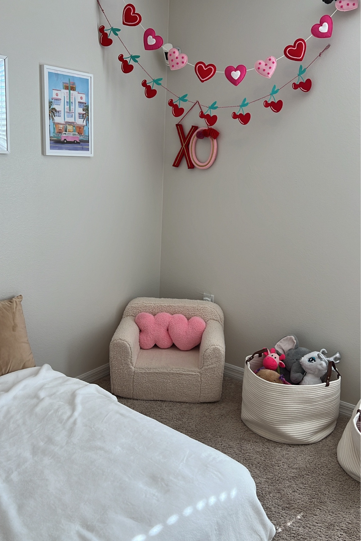 Toddler-proof Valentines Day Room Decor 🩷🍒🧸🤍✨💌

#LTKSeasonal #LTKkids