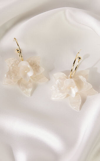 Alessandra Earrings - Pearl Flower Hoop Earrings in Shell | Showpo (US, UK & Europe)