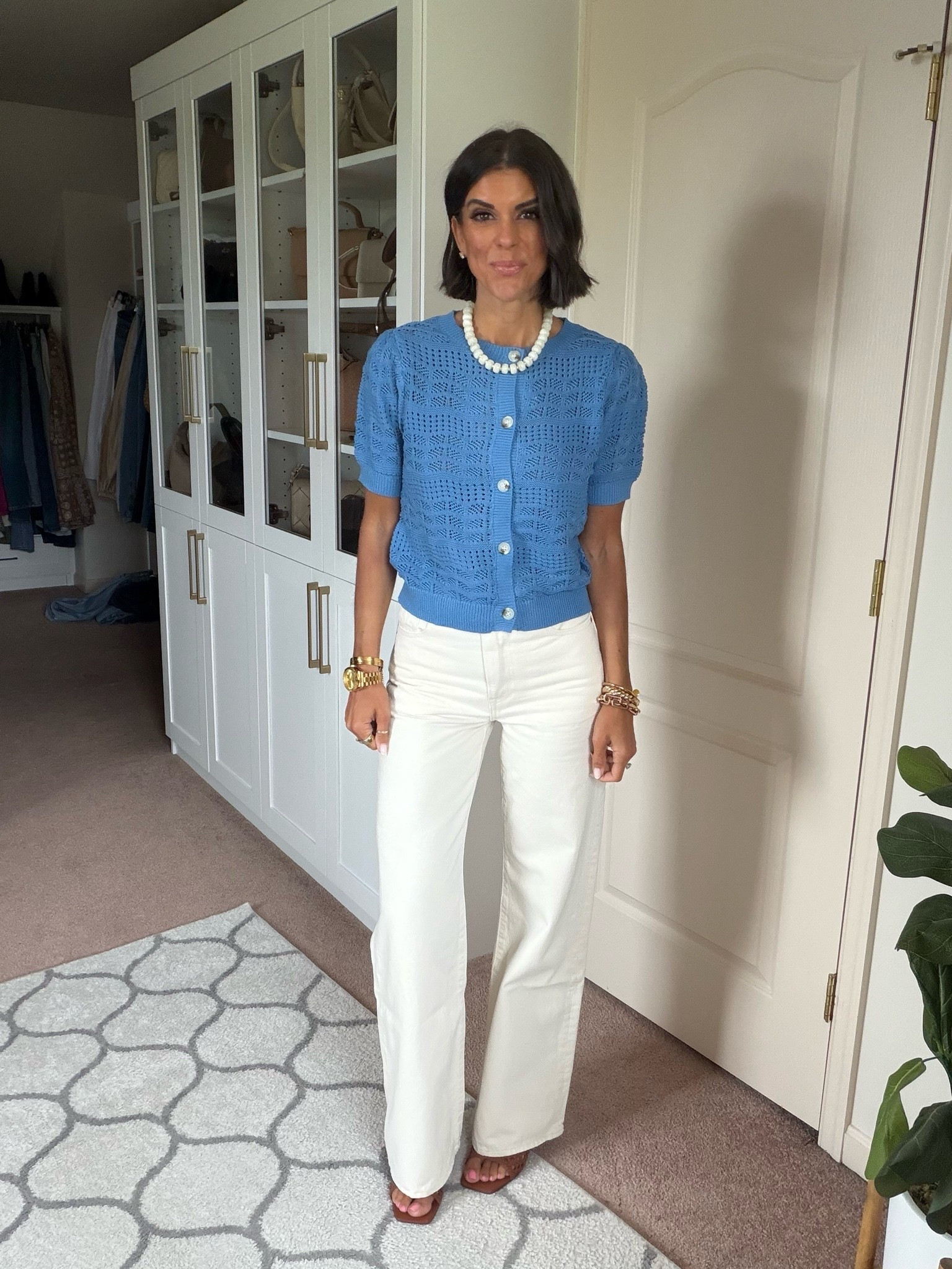 Size small in cardigan Jeans tts

#LTKdayinmylife #LTKgrwm #LTKmomlife
