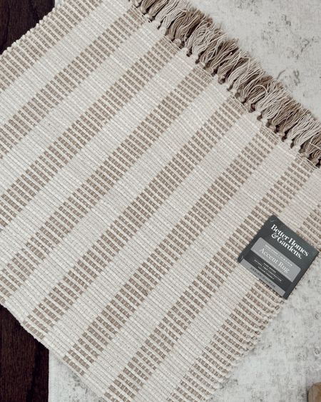 Front Door Rug

#walmart #home #decor #onabudget #affordable #outdoor #patio #frontporch #porch 

#LTKfindsunder100 #LTKstyletip #LTKhome