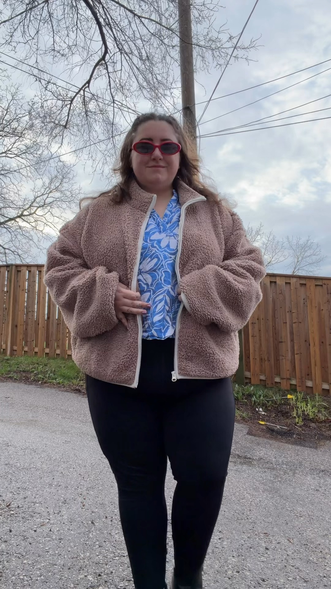 Happy Thursday! Almost the weekend already and here is the fit check:

Sunnies: @aliexpress 
Jacket: @smashtess 
Shirt: @oldnavy 
Pants: @lululemon 

#plussize #lifestyle #plussizefashion #ootd #cute 

Lifestyle Thursday plus size fashion thicc tatted GTA cool rad 

#LTKcanada #LTKplussize #LTKworkwear