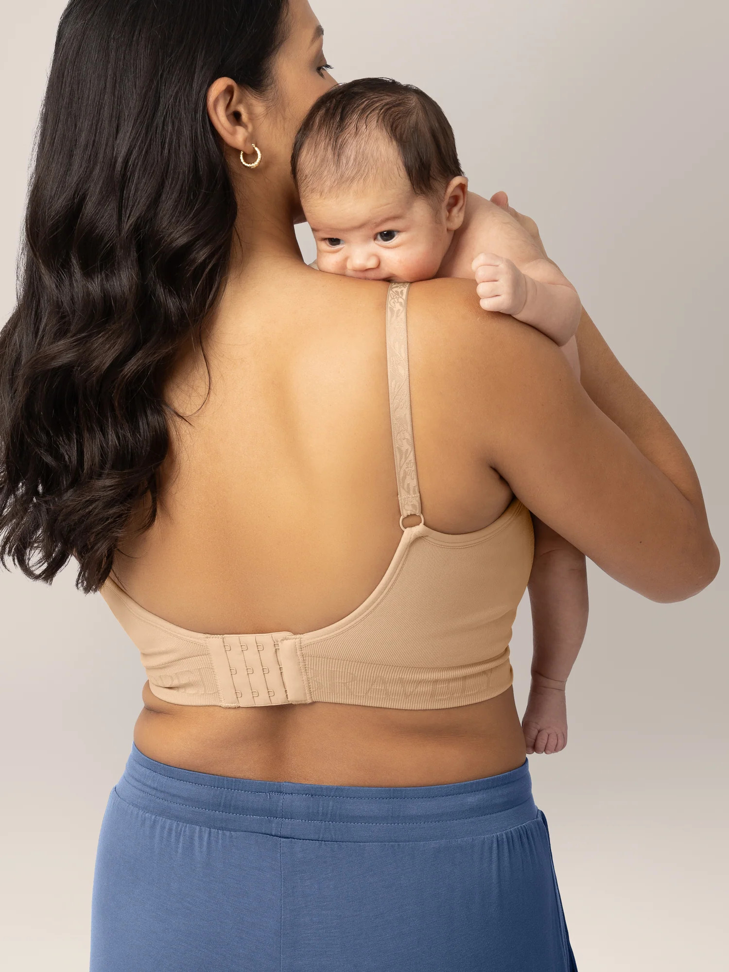 Sublime® Hands-Free Pumping & Nursing Bra | Beige – Kindred Bravely | Kindred Bravely
