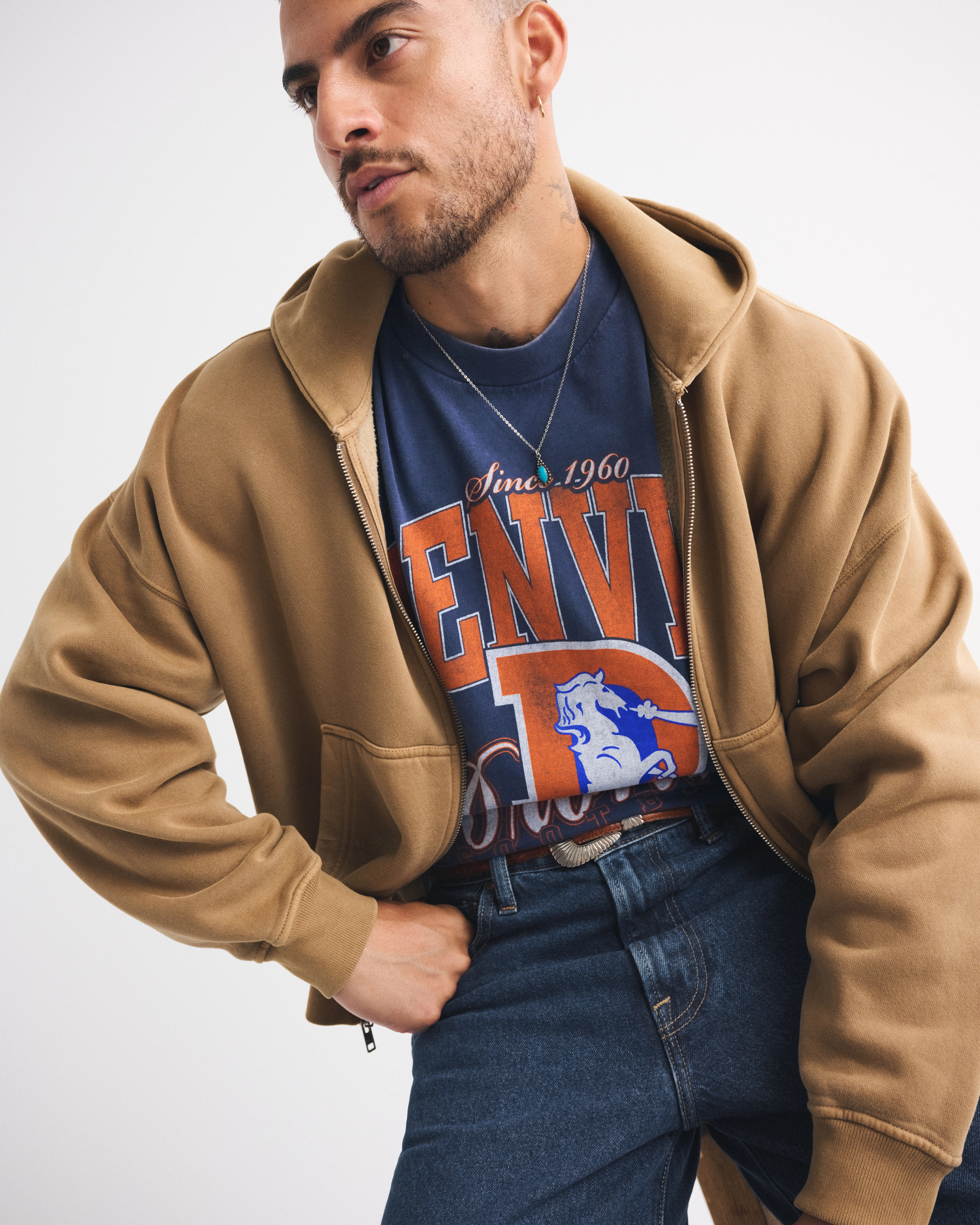 Denver Broncos Vintage-Inspired Graphic Tee | Abercrombie & Fitch (US)