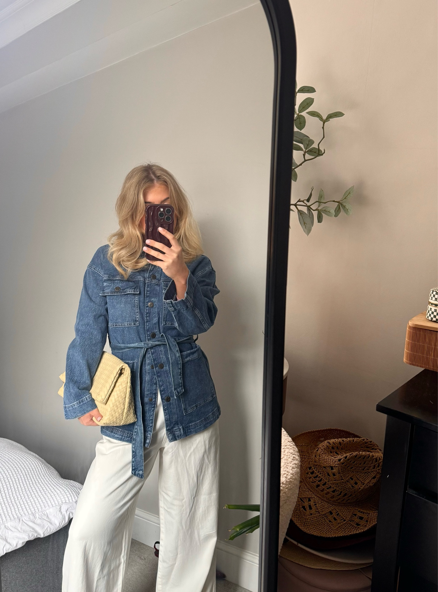 Spring denim, oversized grab bags and slouchy trousers! March is here ☀️ These trousers are adjustable too and I love the belt of the jacket. 10/10 from me

#LTKspring #LTKuk #LTKFashionMonth