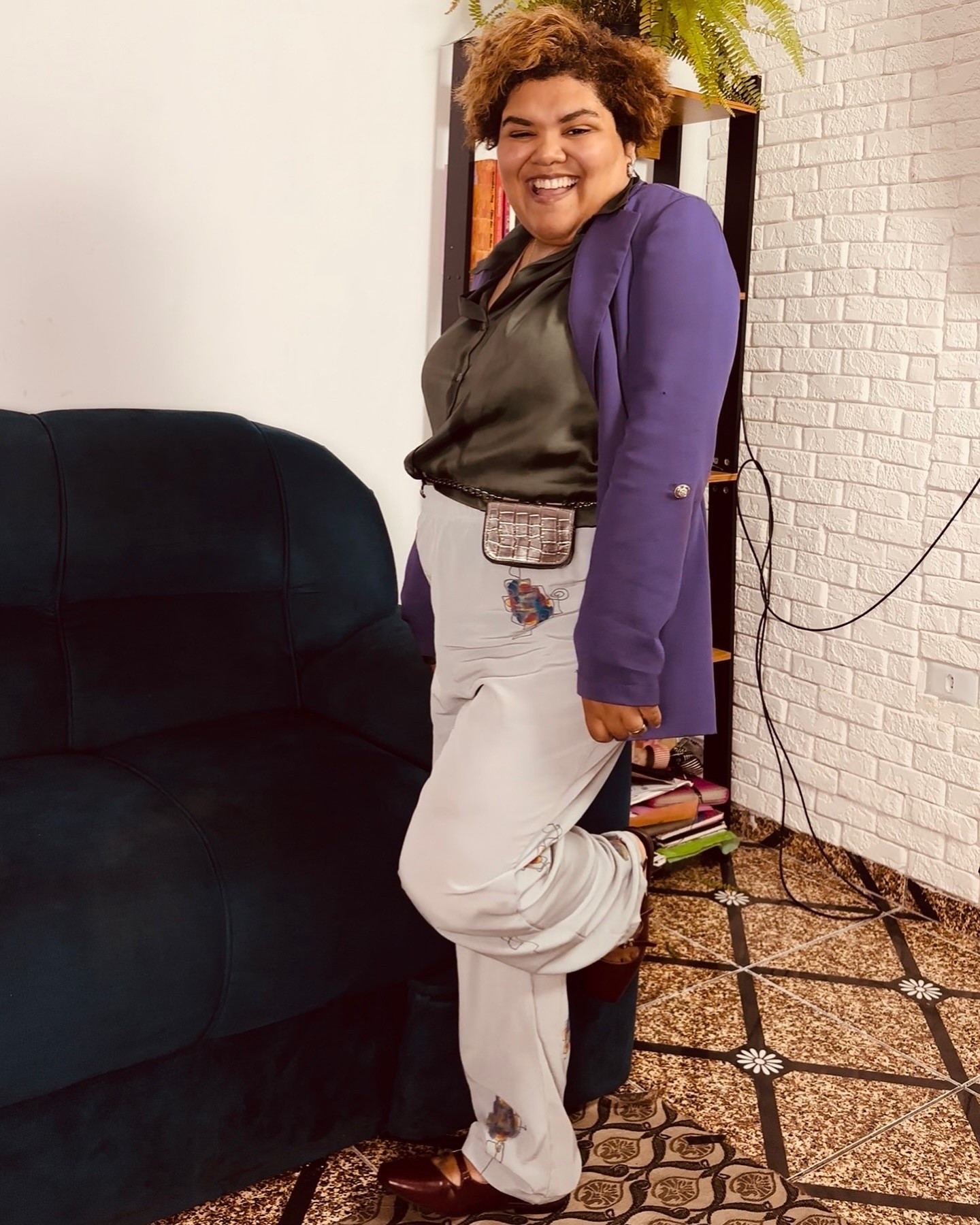 Meu look favorito dessa semana, estava maluca pra usar essa calça que garimpei no brechó.
Vocês amaram né ? Pode falar ficou tão harmônico e lindo, to encantada!
#lookdodia #lookprisantana #lookoftheday #modafeminina
