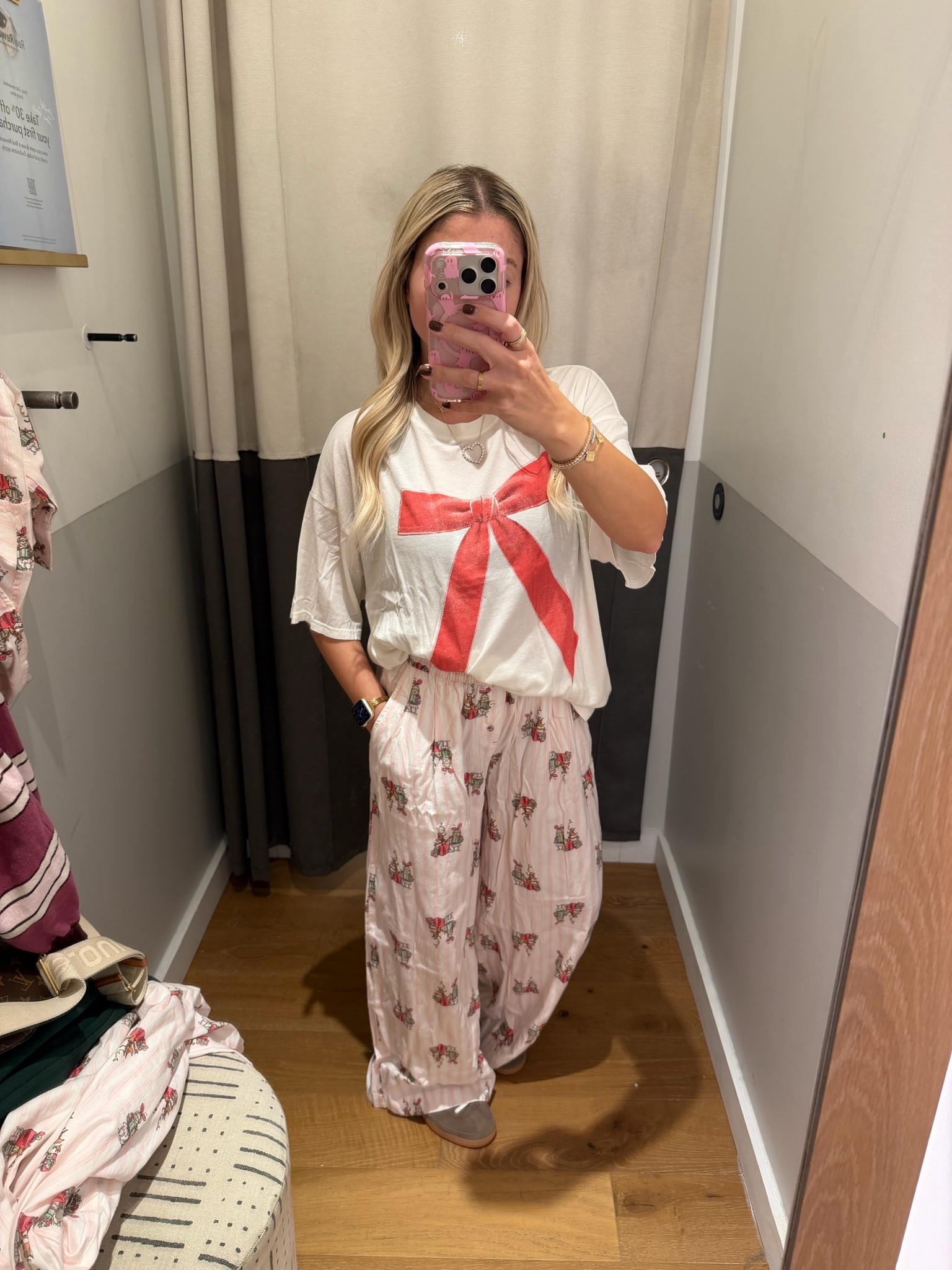 New real soft pjs @Aerie
Size xs
Cindy Lou