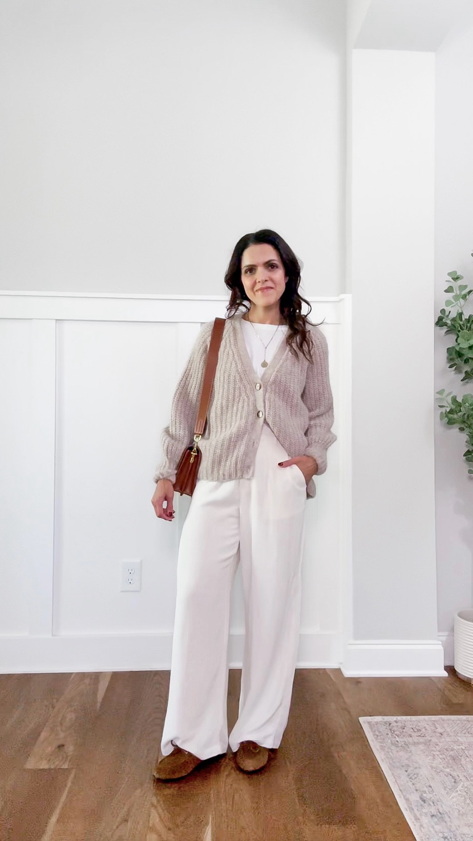 Monthly outfit planner SEPTEMBER: Summer to Fall outfits | beige sweater, white tee, satin pant, crossbody bag, sneaker, boat shoe loafer 

#summertofall #transitionalstyle #falloutfit #classicstyle #monochrome #neutrals #casualstyle


#LTKStyleTip