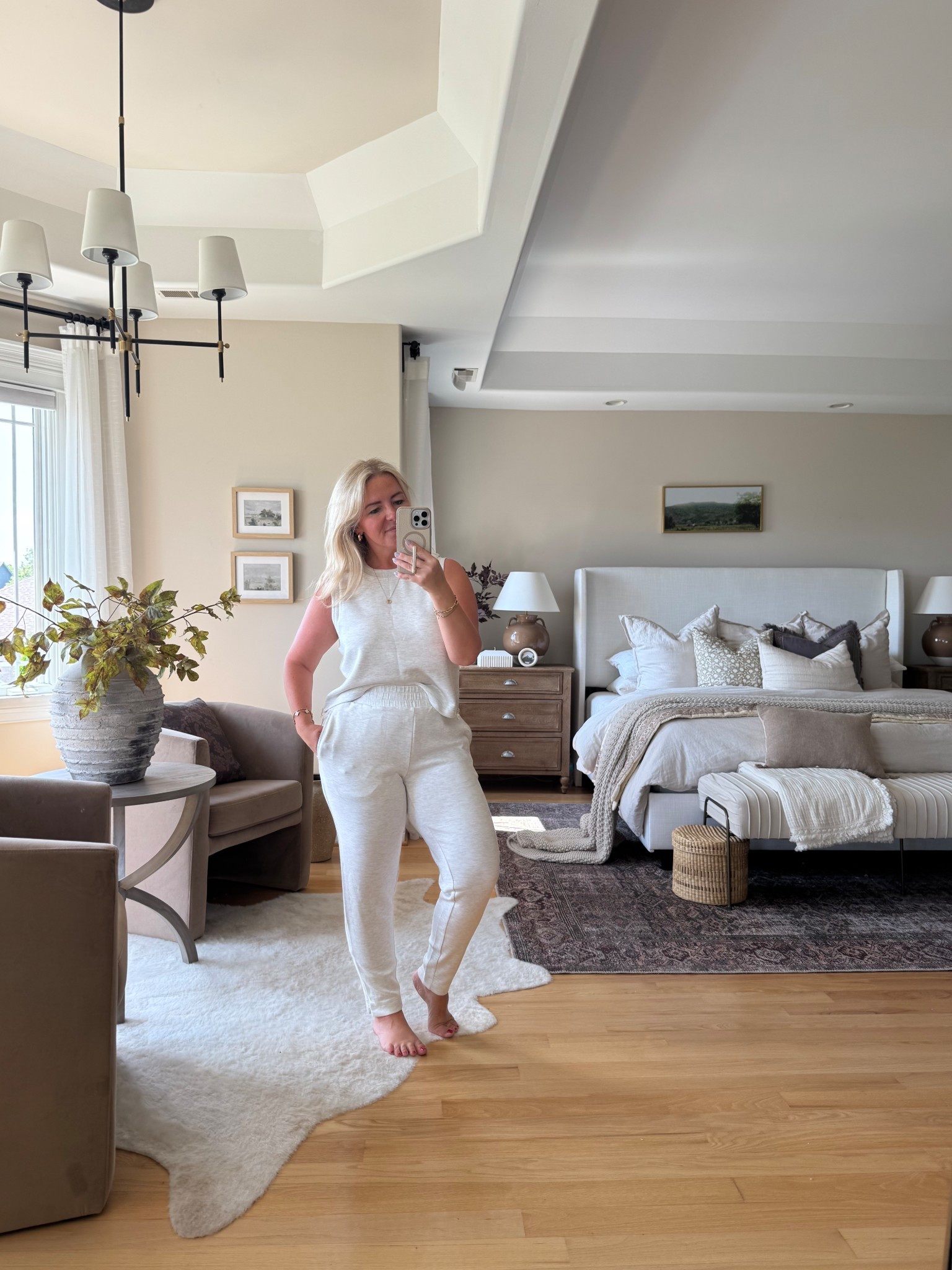 Love this set from Varley for an elevated, every day outfit! Perfect for travel too!! @varley #invarley #casualoutfit #outfit #summerstyle #summerfashion #bedroom #bedding #home #travel 

#LTKTravel #LTKMidsize #LTKSummerEdit